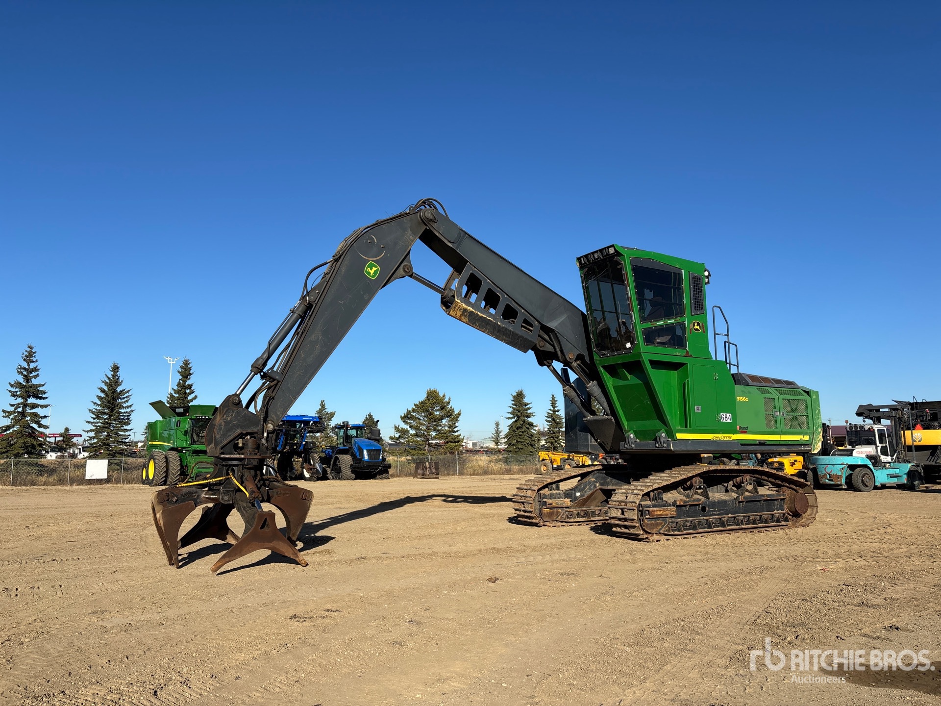 2019 John Deere 3156G