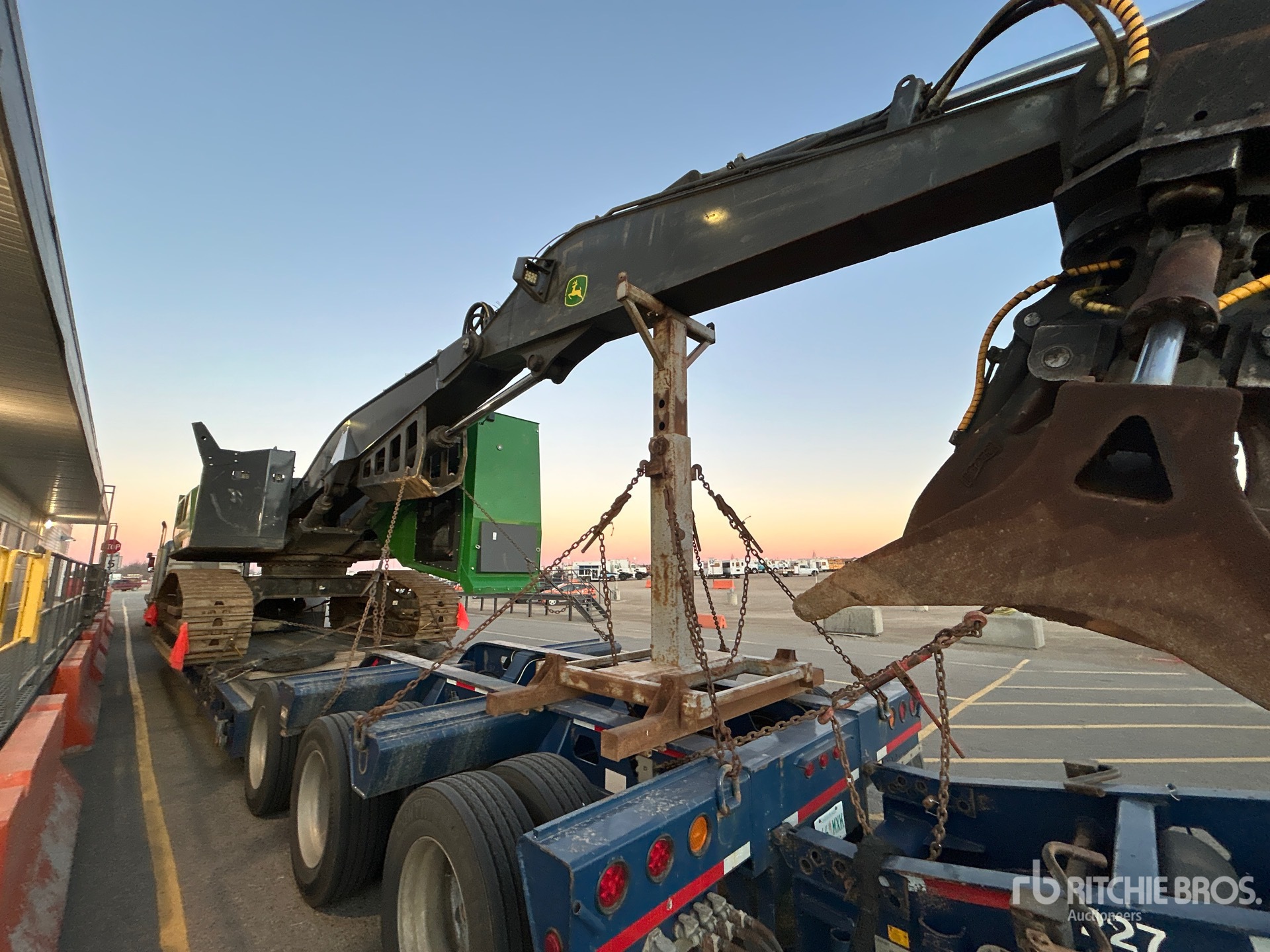 2019 John Deere 3156G