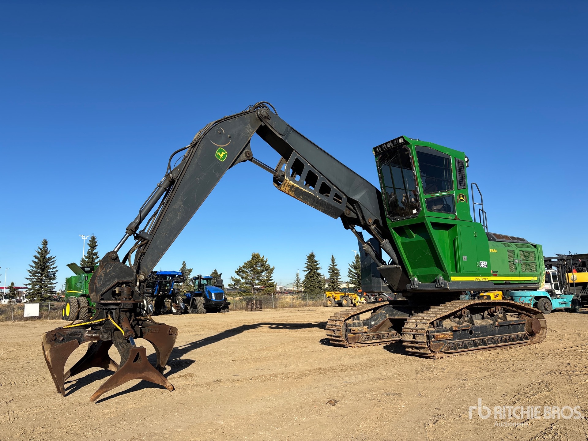 2019 John Deere 3156G