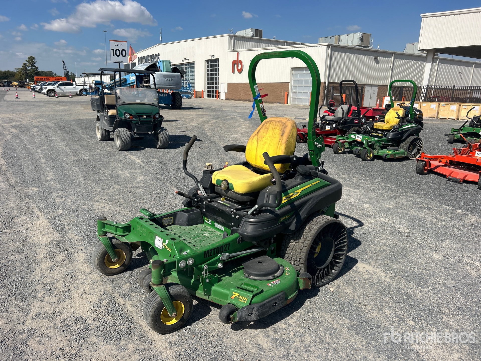 Photo of 2023 John Deere Z950M ZTRAK M S