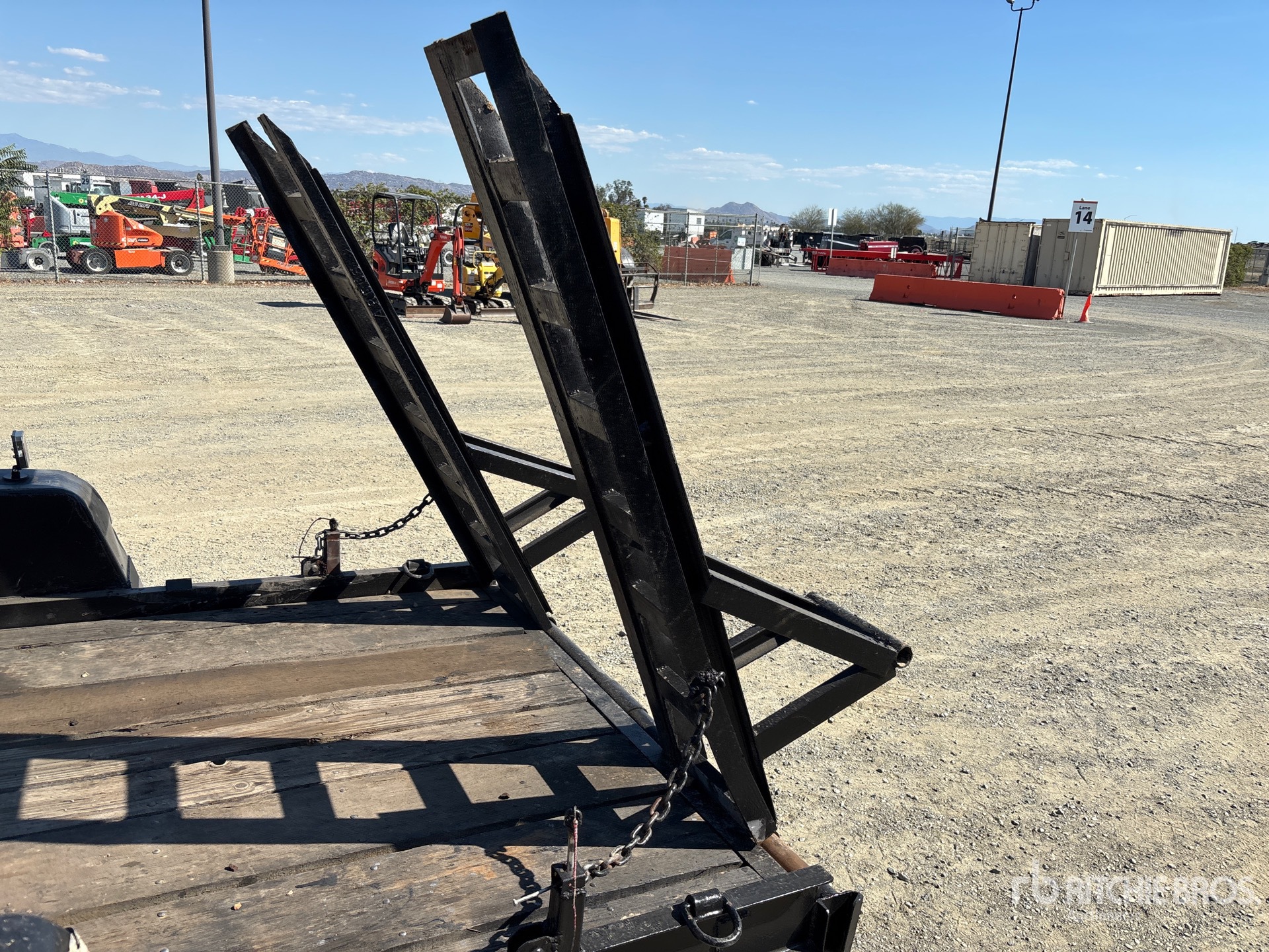 2005 Astec 16 ft T/A