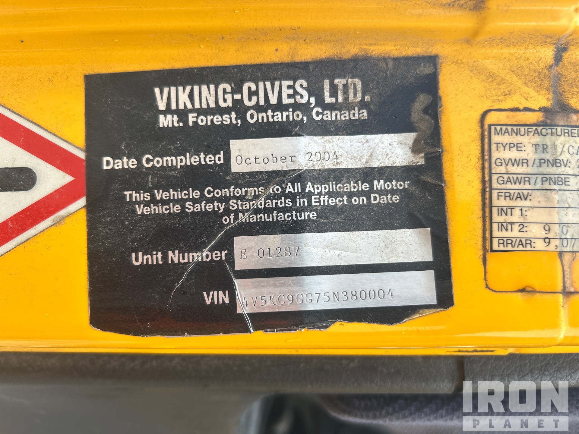 2005 Volvo VHD