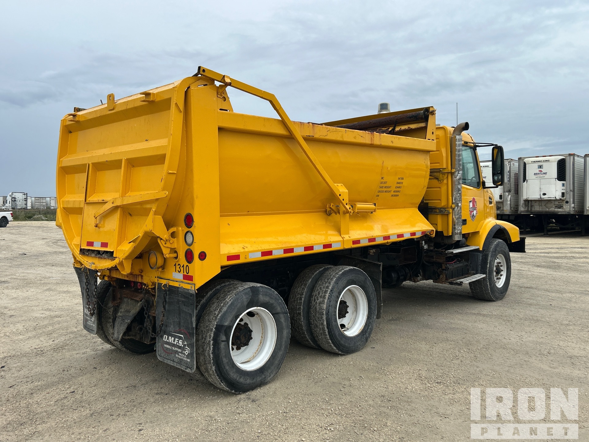 2005 Volvo VHD