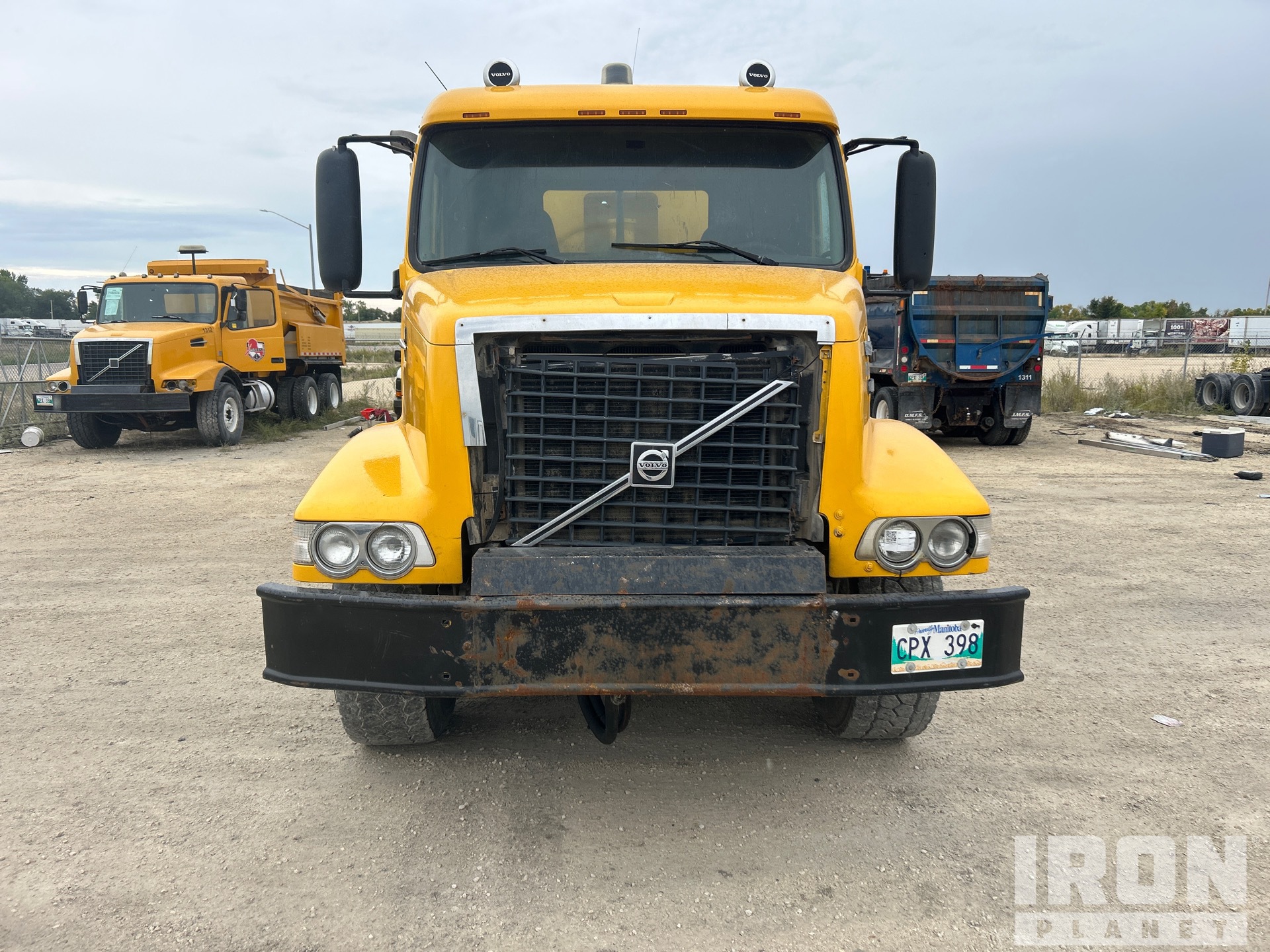 2005 Volvo VHD