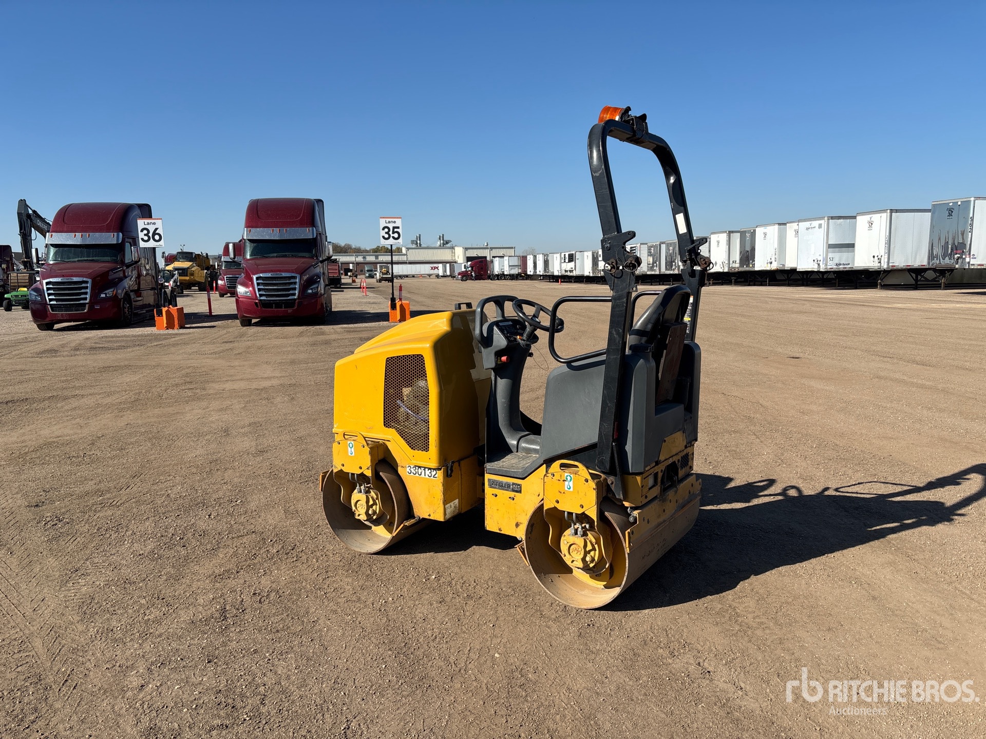 Caterpillar CB14B