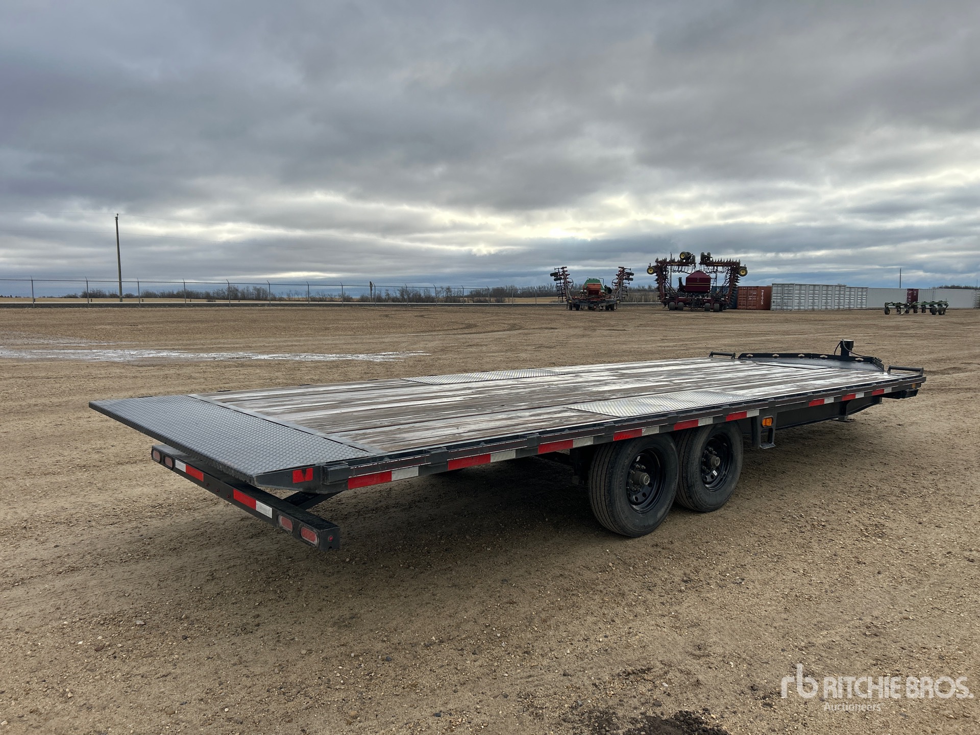 2026 Road Clipper 9910 lb 24 ft T/A