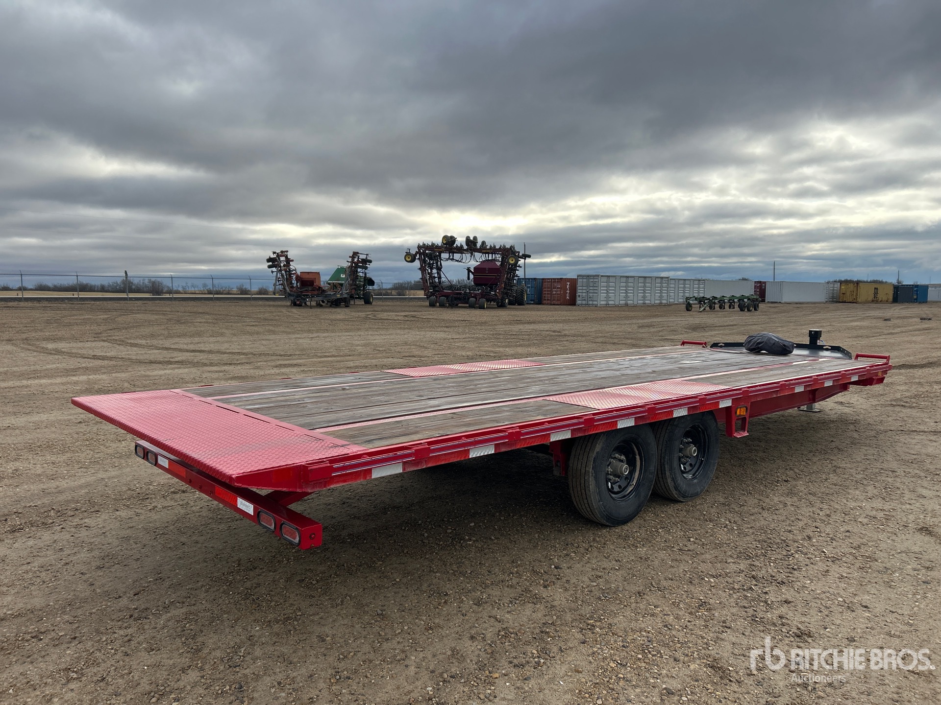 2026 Road Clipper 9900 lb 24 ft T/A