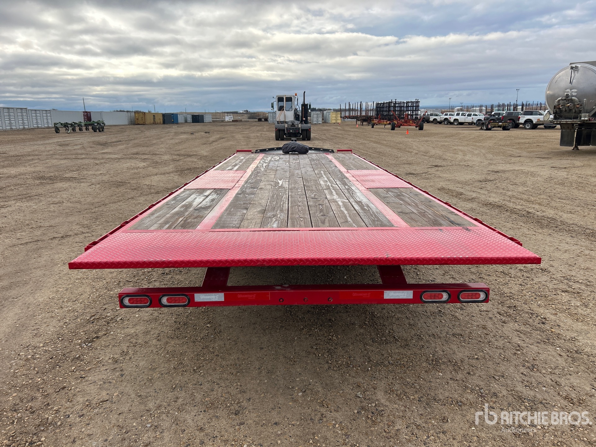 2026 Road Clipper 9900 lb 24 ft T/A