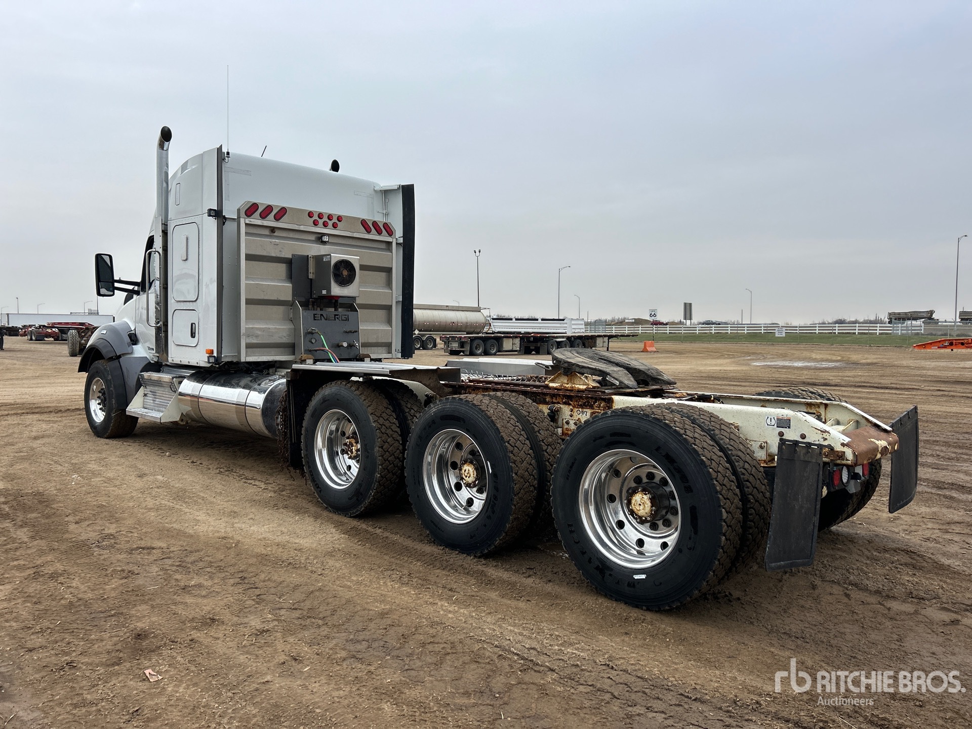 2020 Kenworth T880