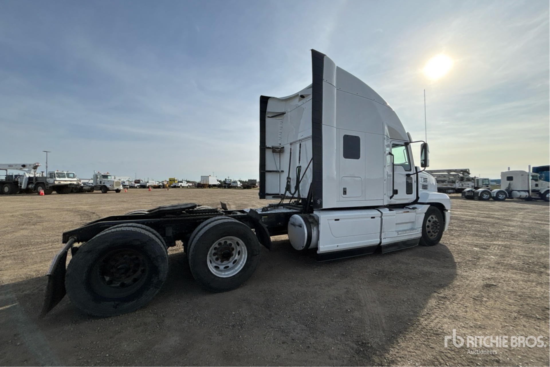 2019 Mack AN64T