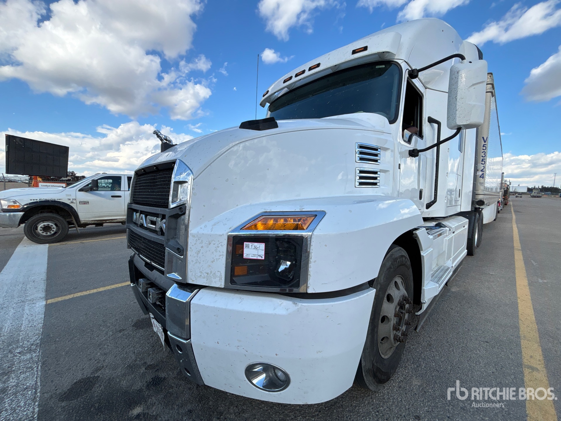 2019 Mack AN64T