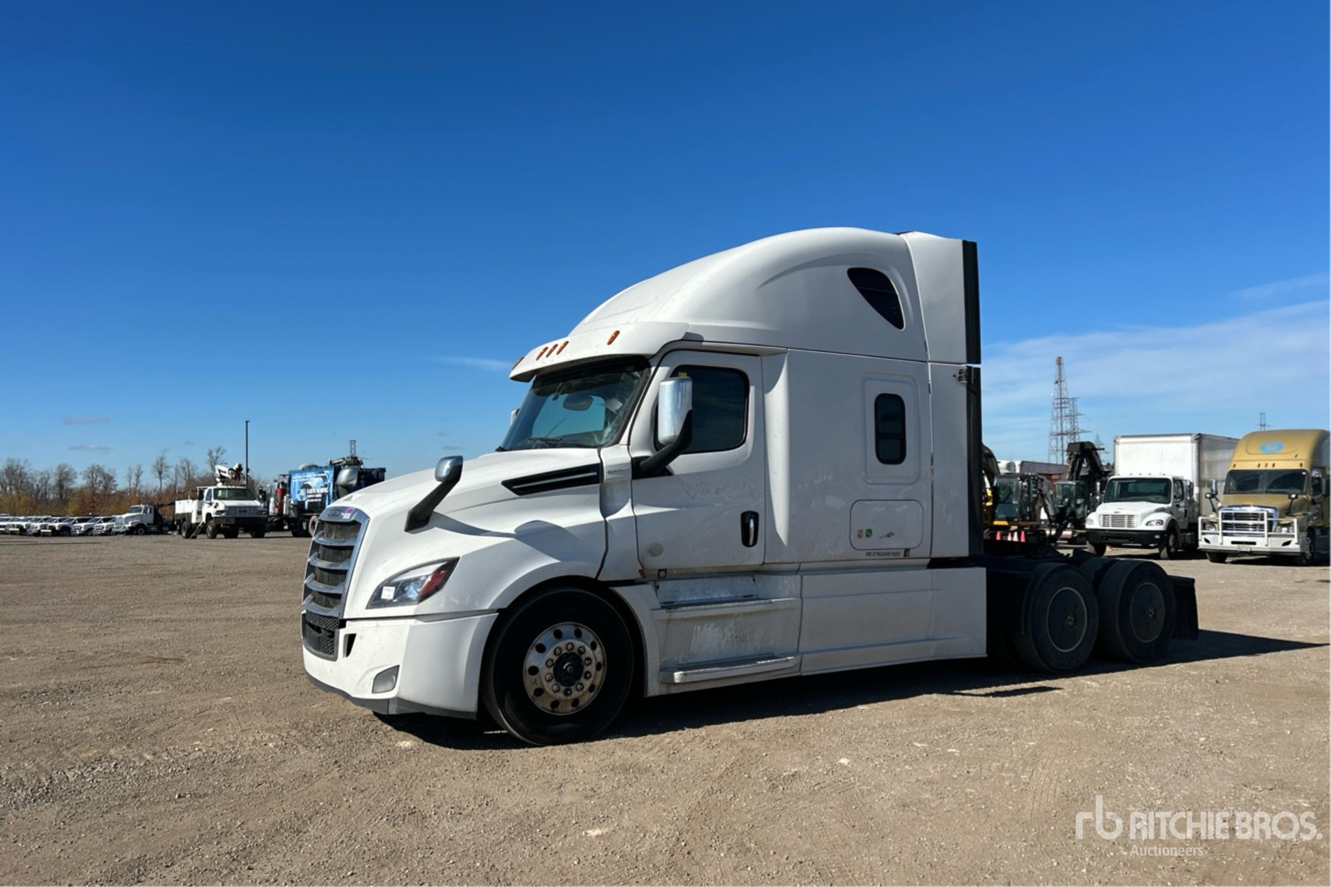 2020 Freightliner CASCADIA 126