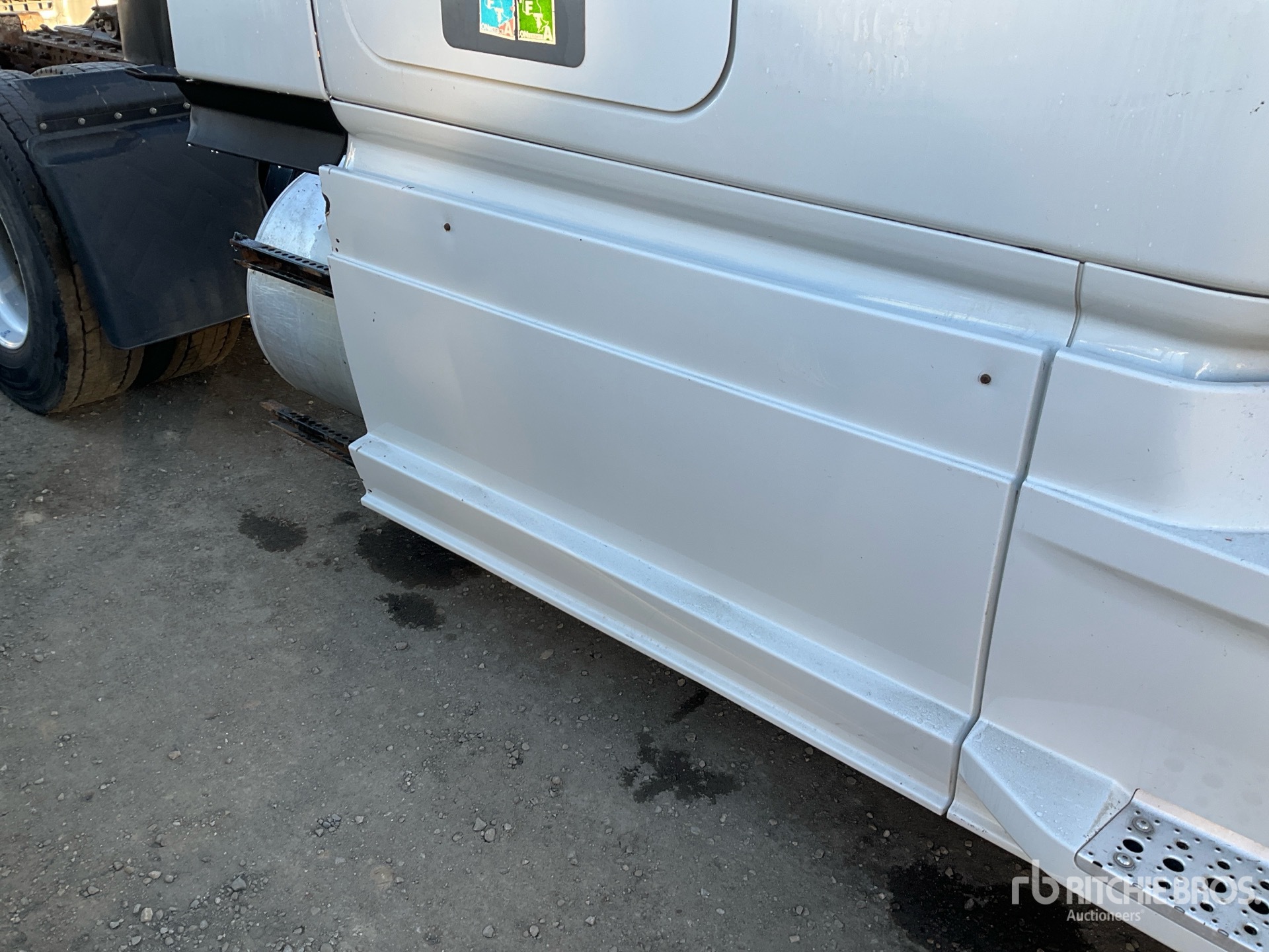 2019 Freightliner CASCADIA 126