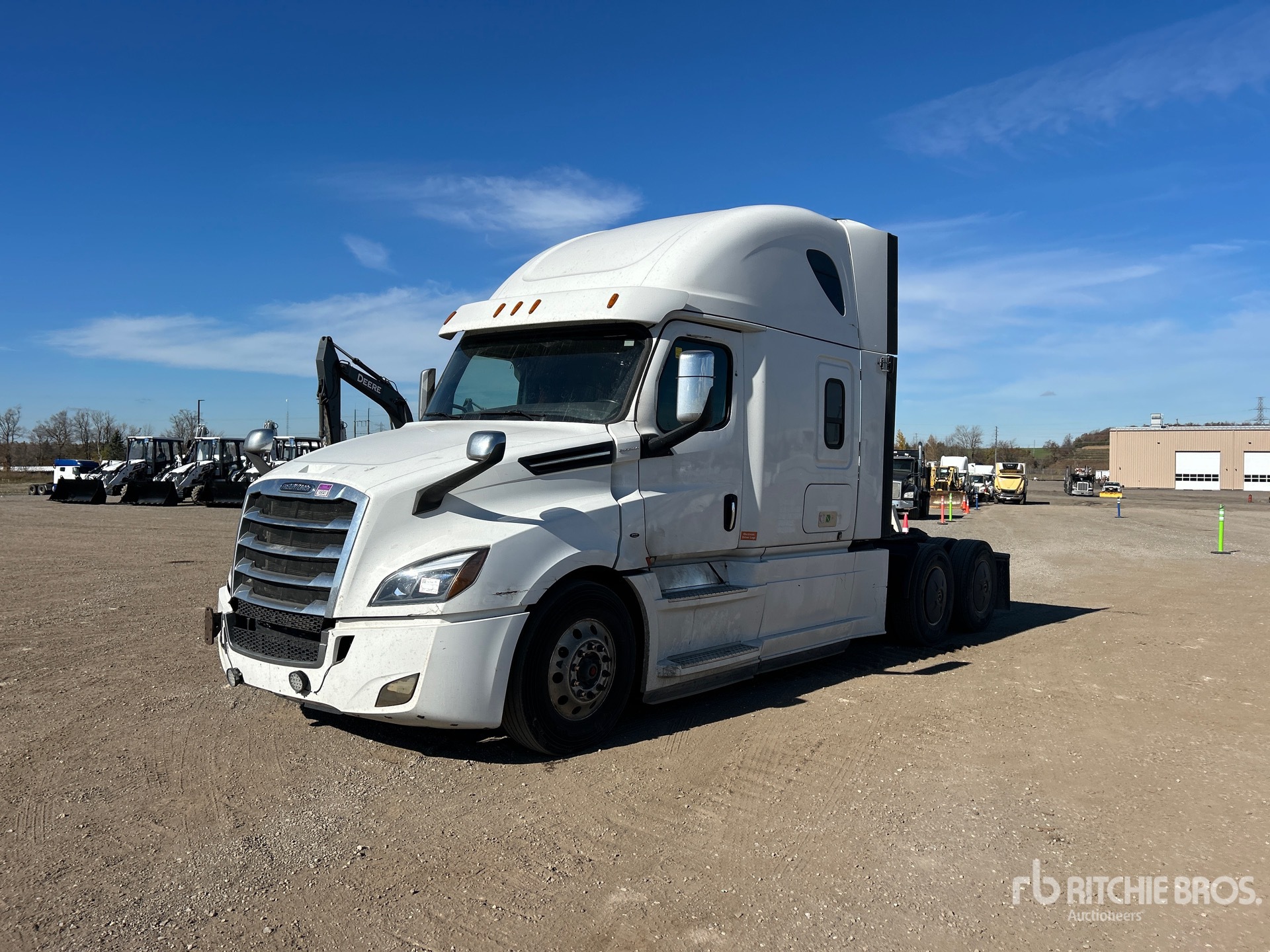 2020 Freightliner CASCADIA 126
