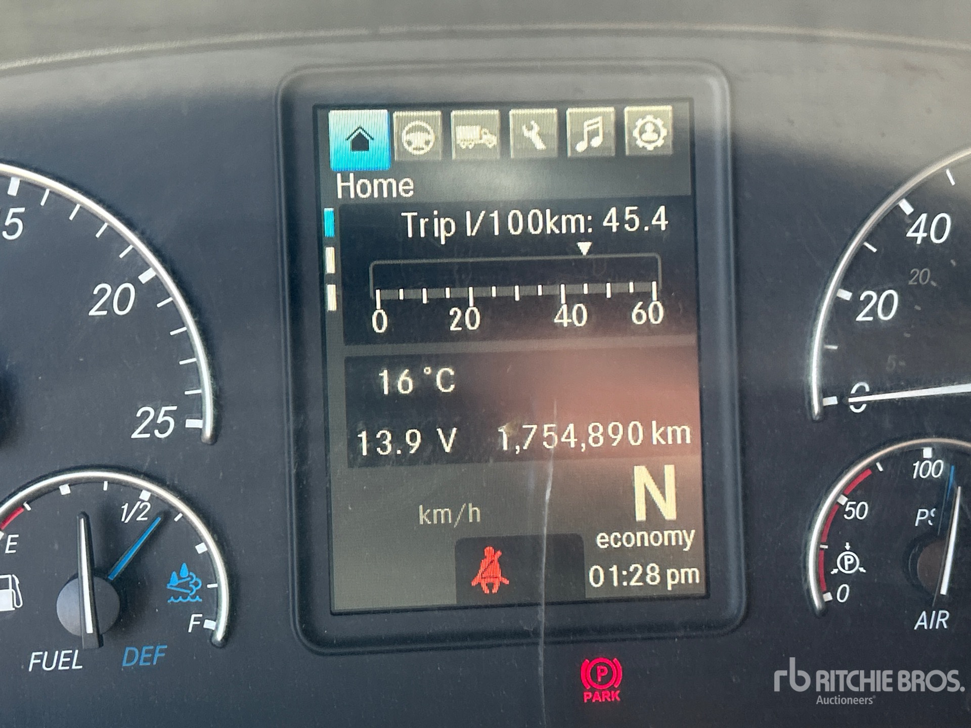 2020 Freightliner CASCADIA 126