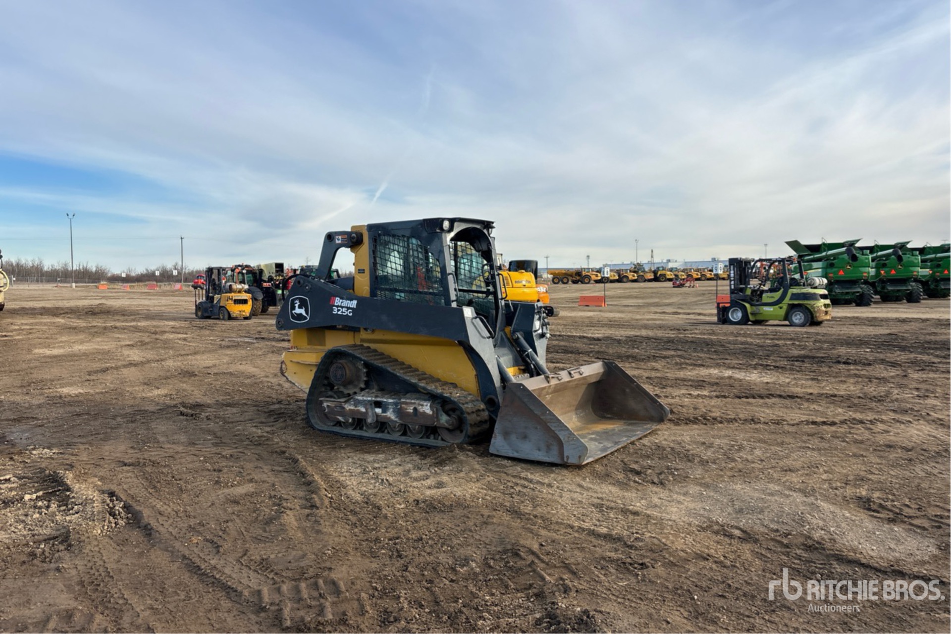 2020 John Deere 325G