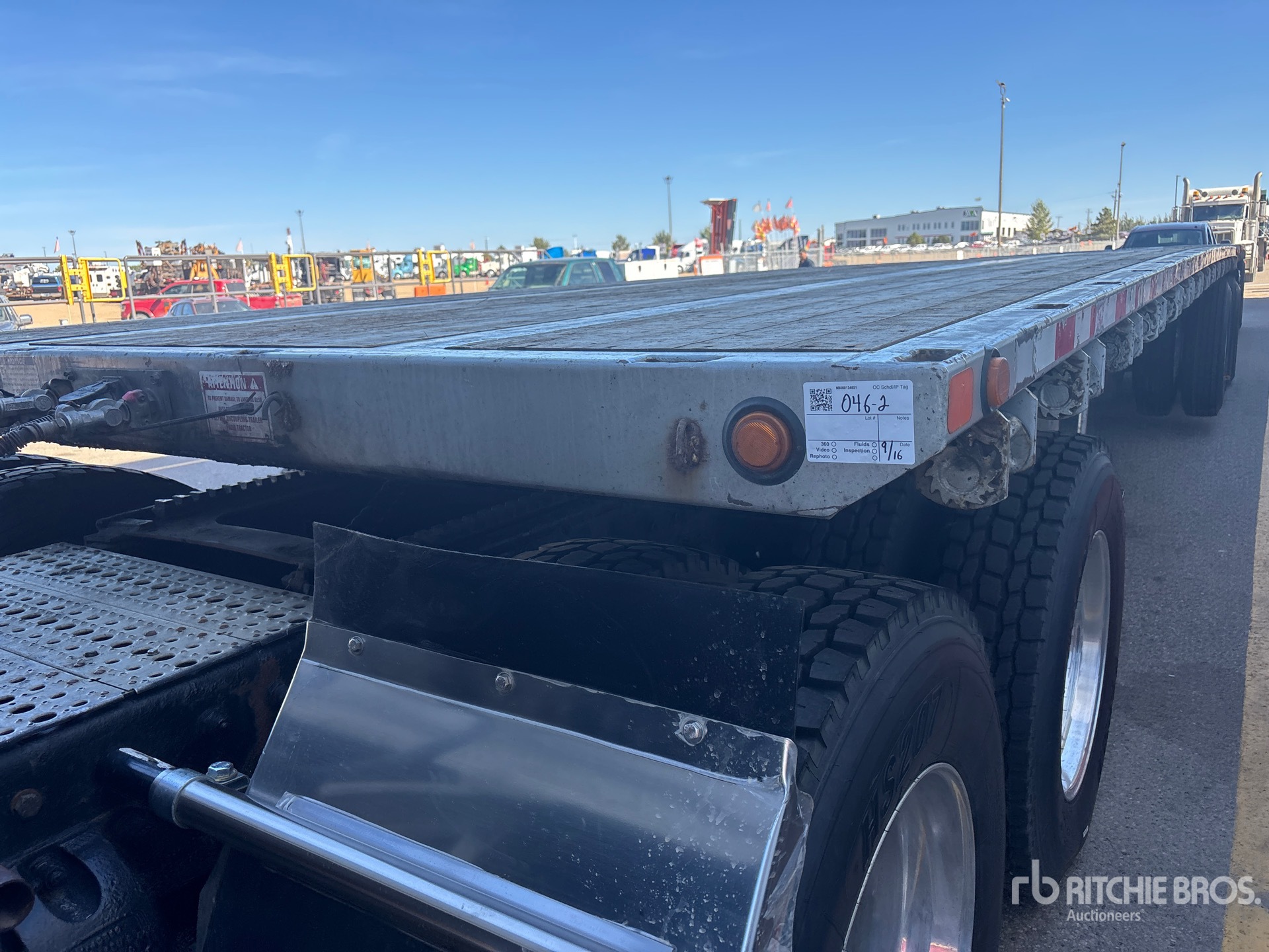 2020 Doepker 32 FT SUPER B-TRAIN LEAD