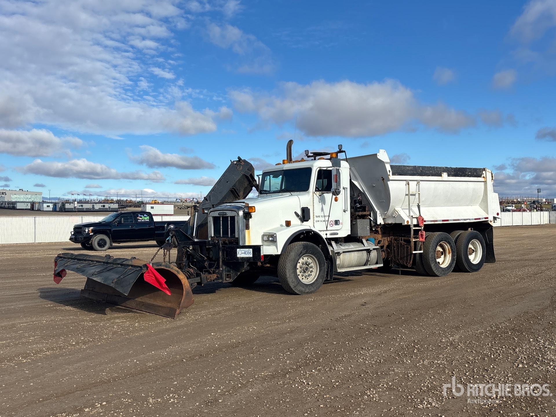 Photo of 2002 Freightliner 6x4