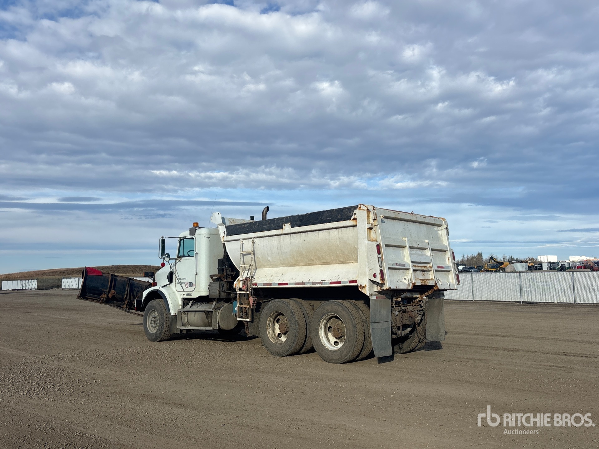 2002 Freightliner 6X4