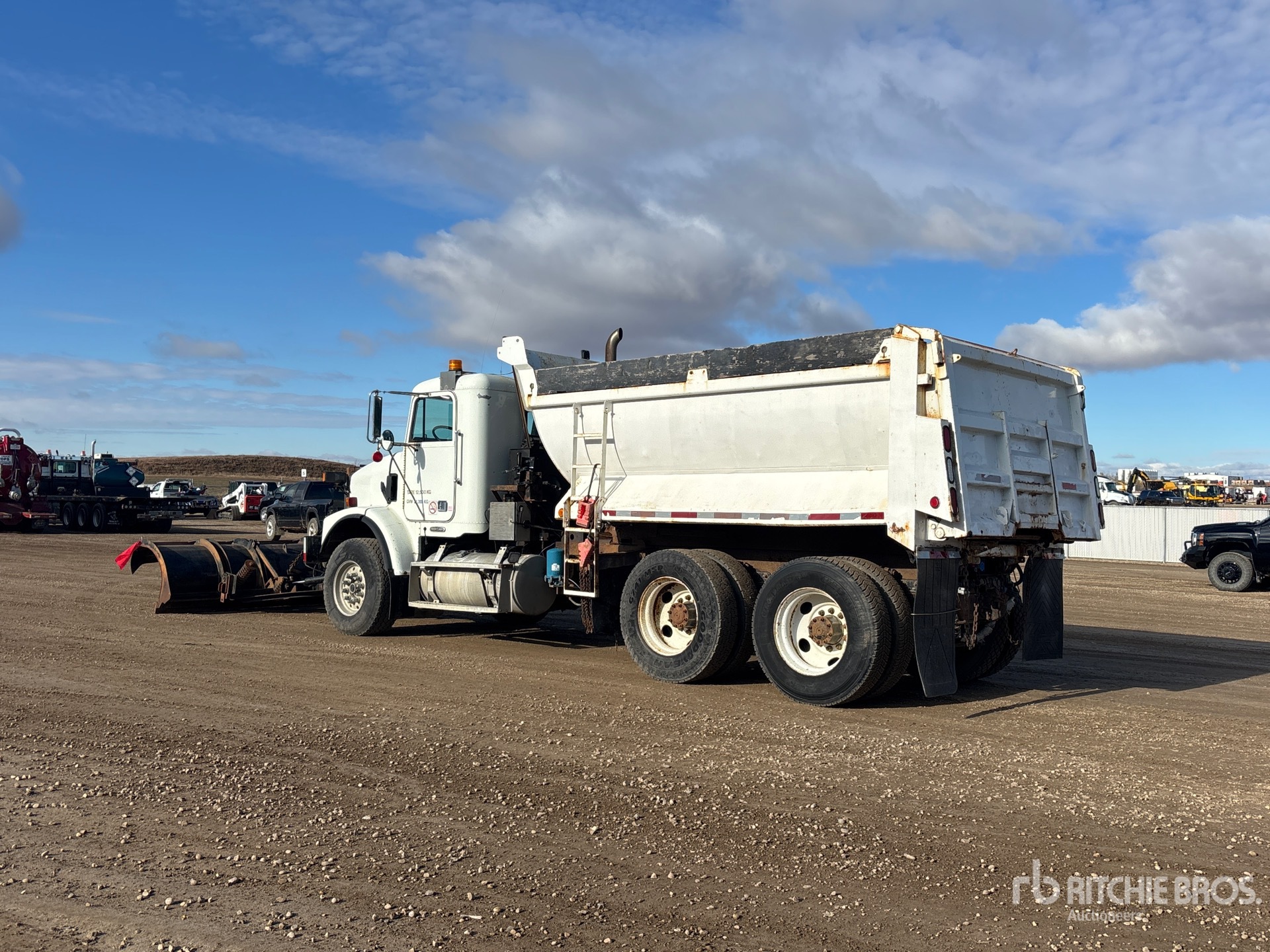 2002 Freightliner 6X4