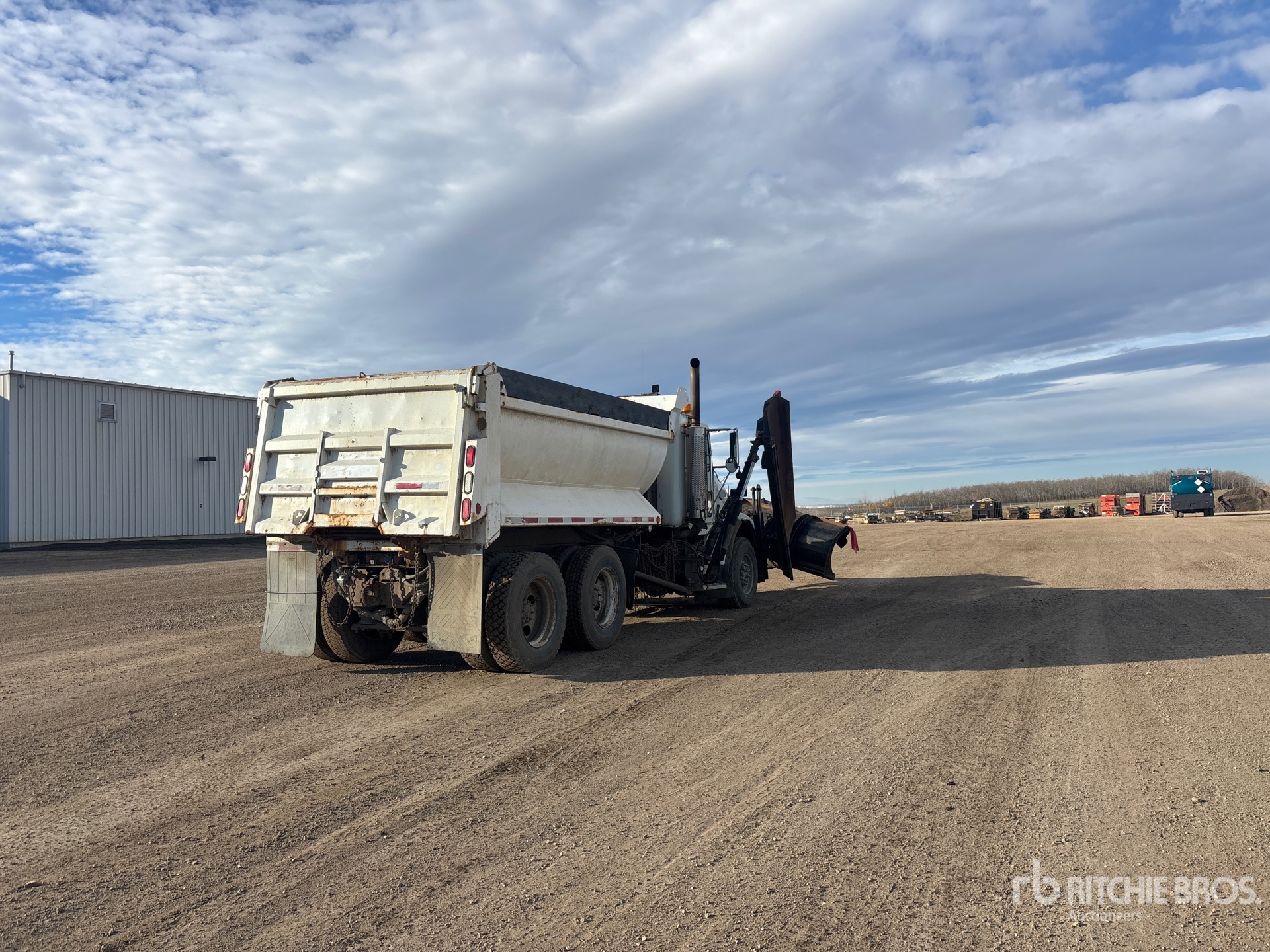 2002 Freightliner 6X4