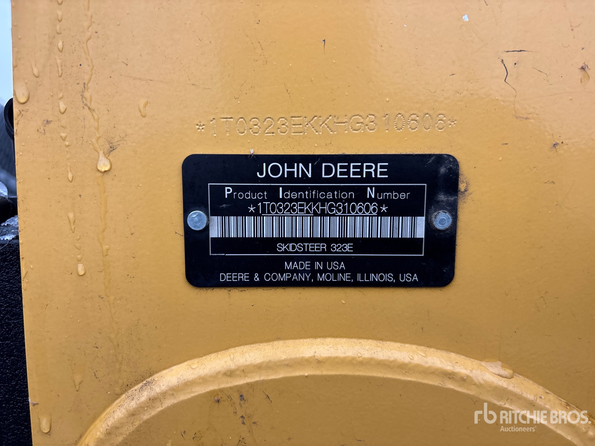 2017 John Deere 323E