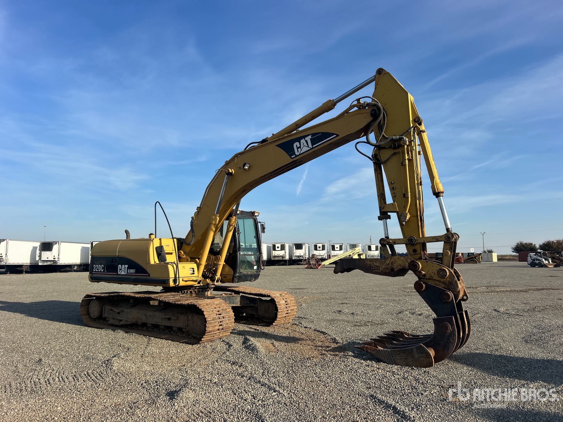 2005 Caterpillar 320C L