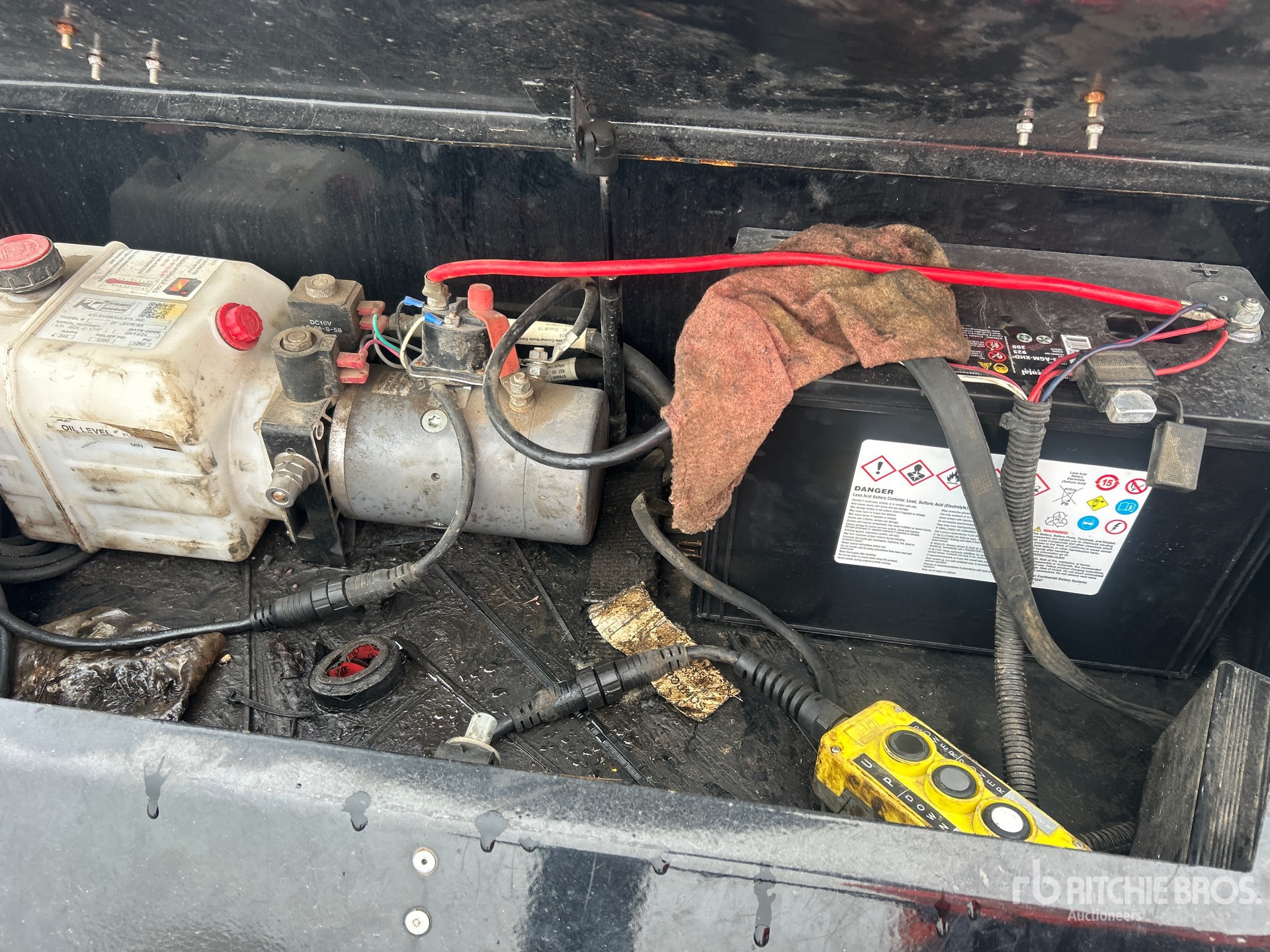 2025 Load Trail 22 ft T/A