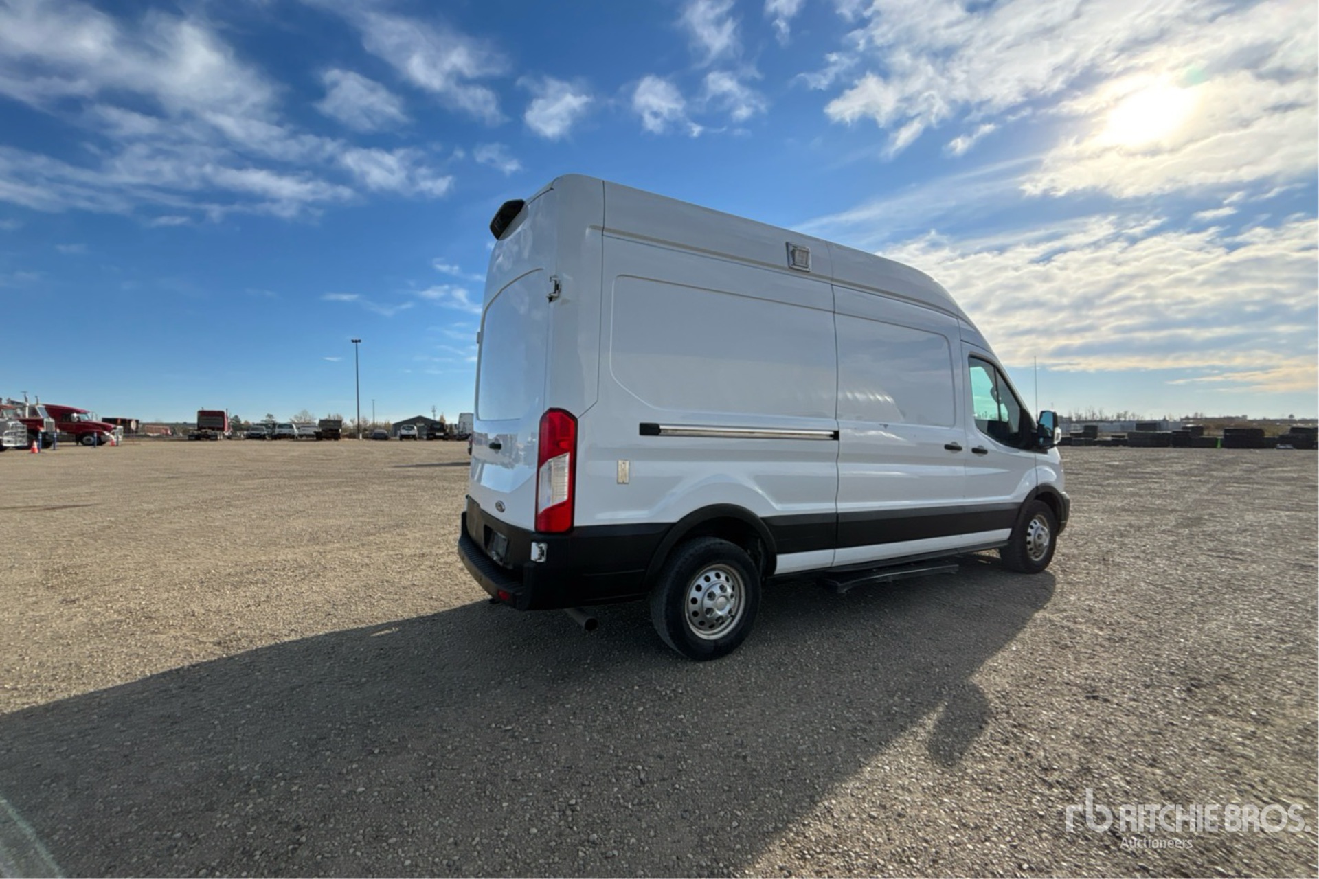 2021 Ford TRANSIT 250