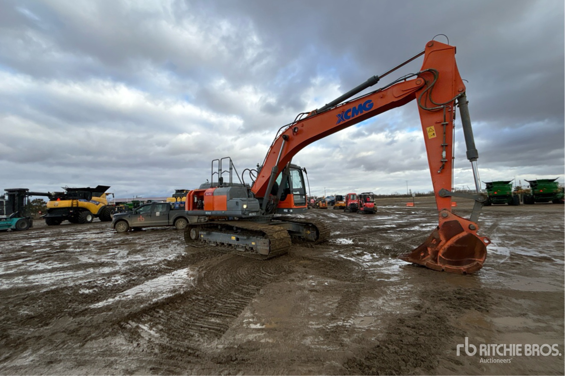 2016 XCMG XE210CU