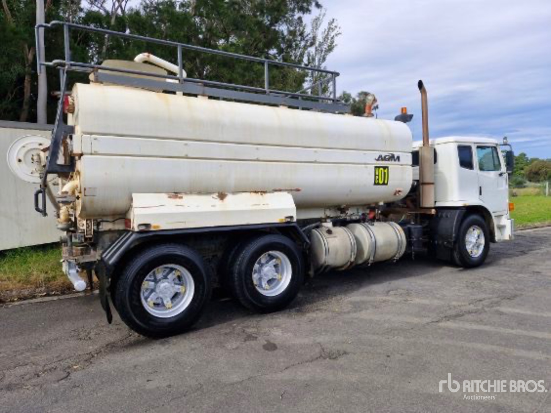 2004 Iveco 12500 L 6x4