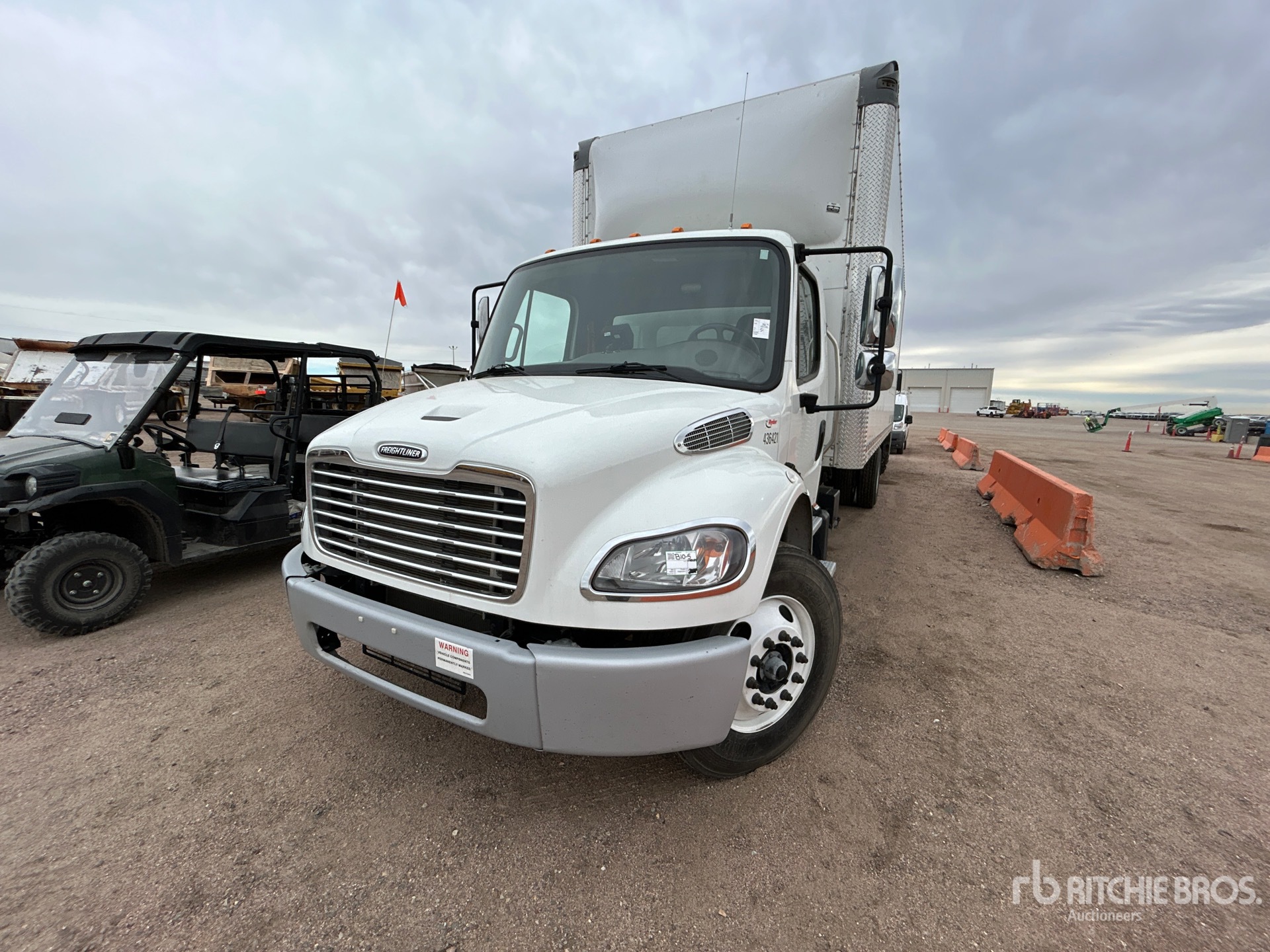 2023 Freightliner M2106