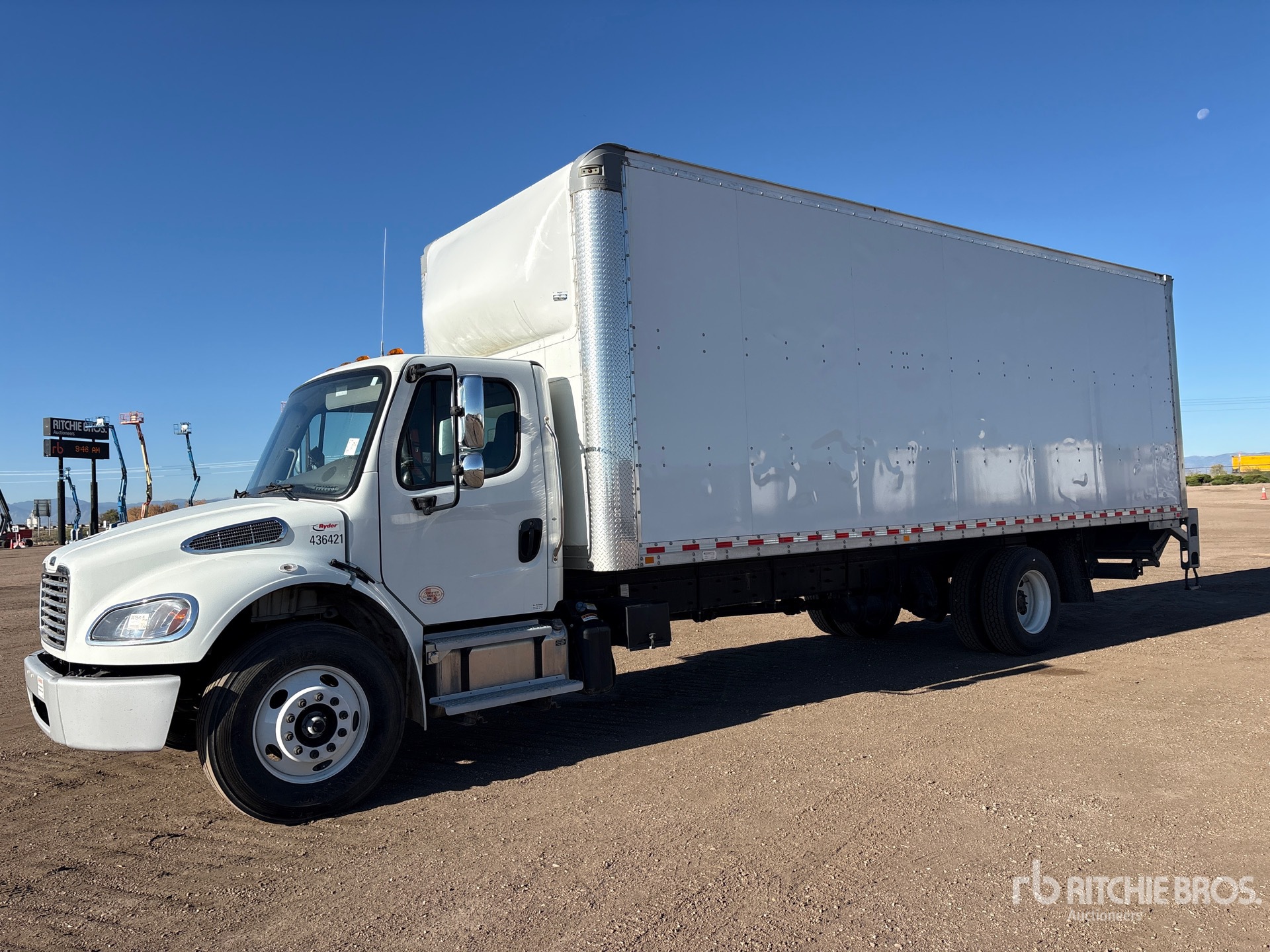 2023 Freightliner M2106