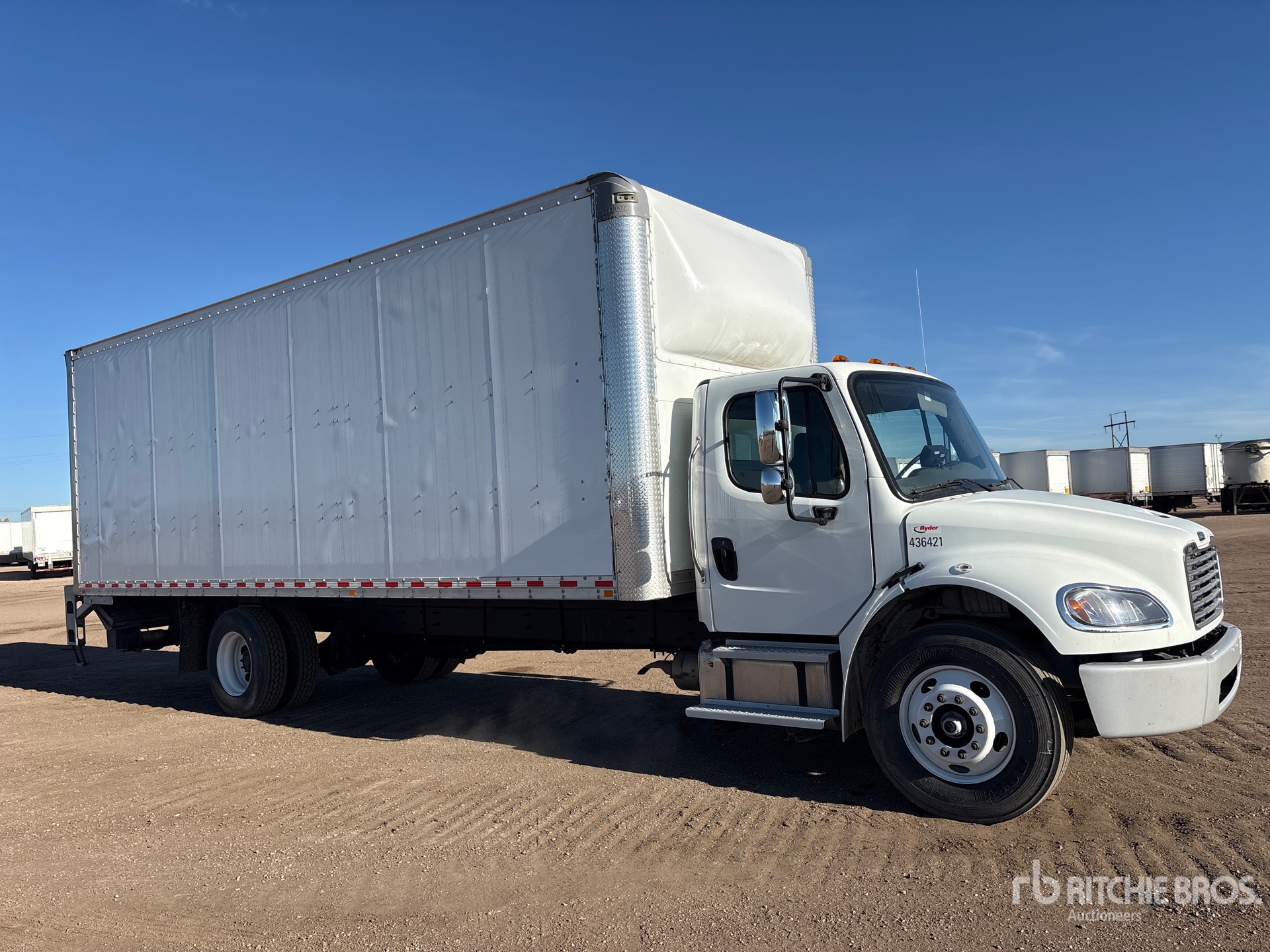 2023 Freightliner M2106