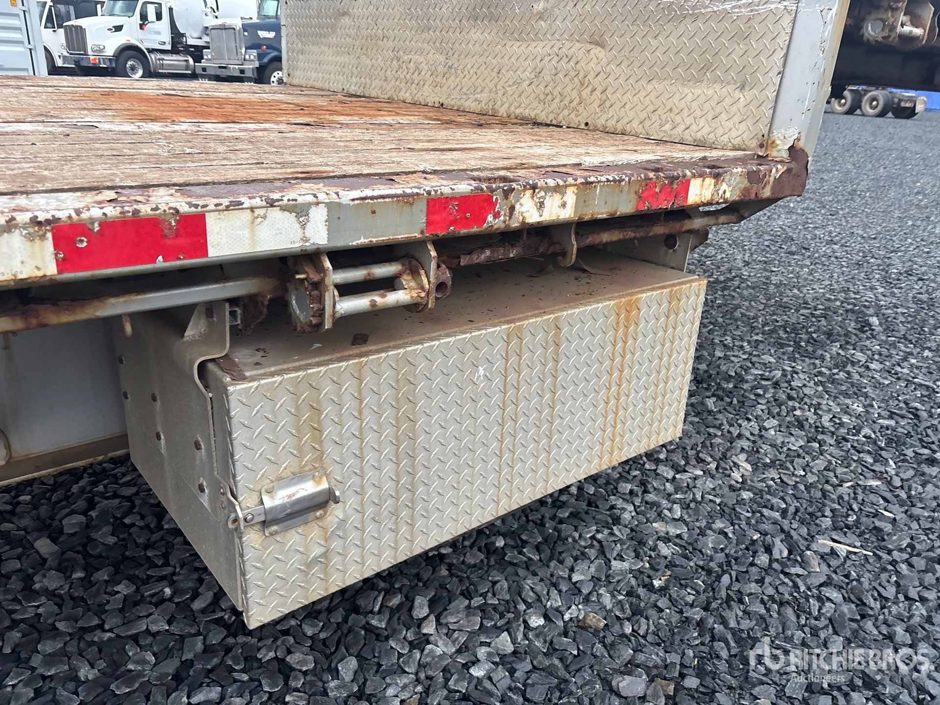 2005 Doepker 53 FT TRI/A