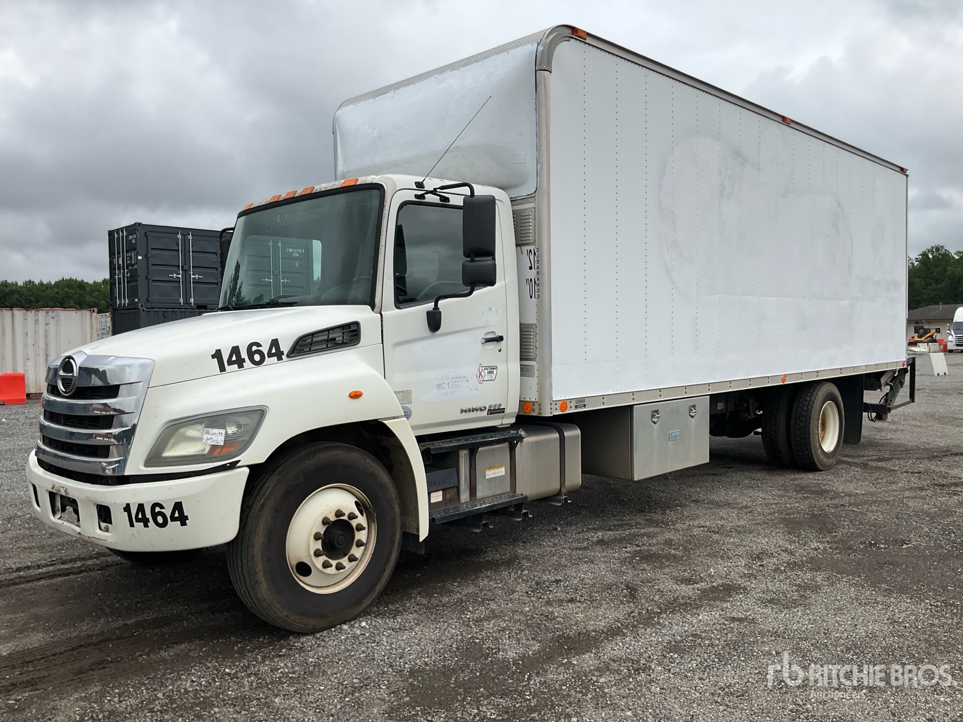 Photo of 2015 Hino 268