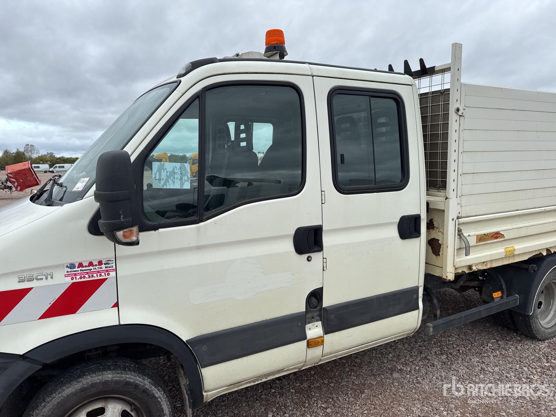 2011 Iveco 35C11