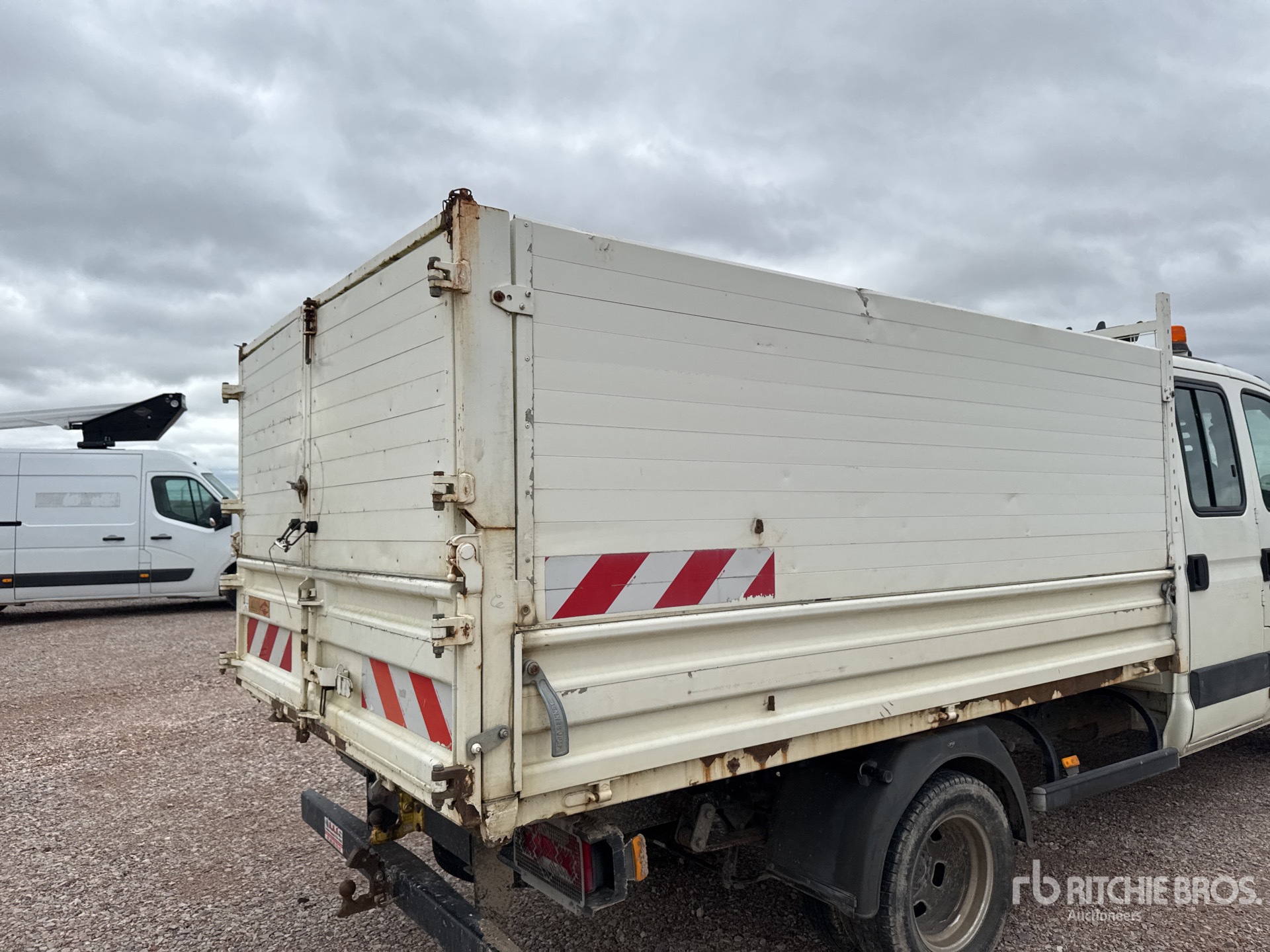 2011 Iveco 35C11
