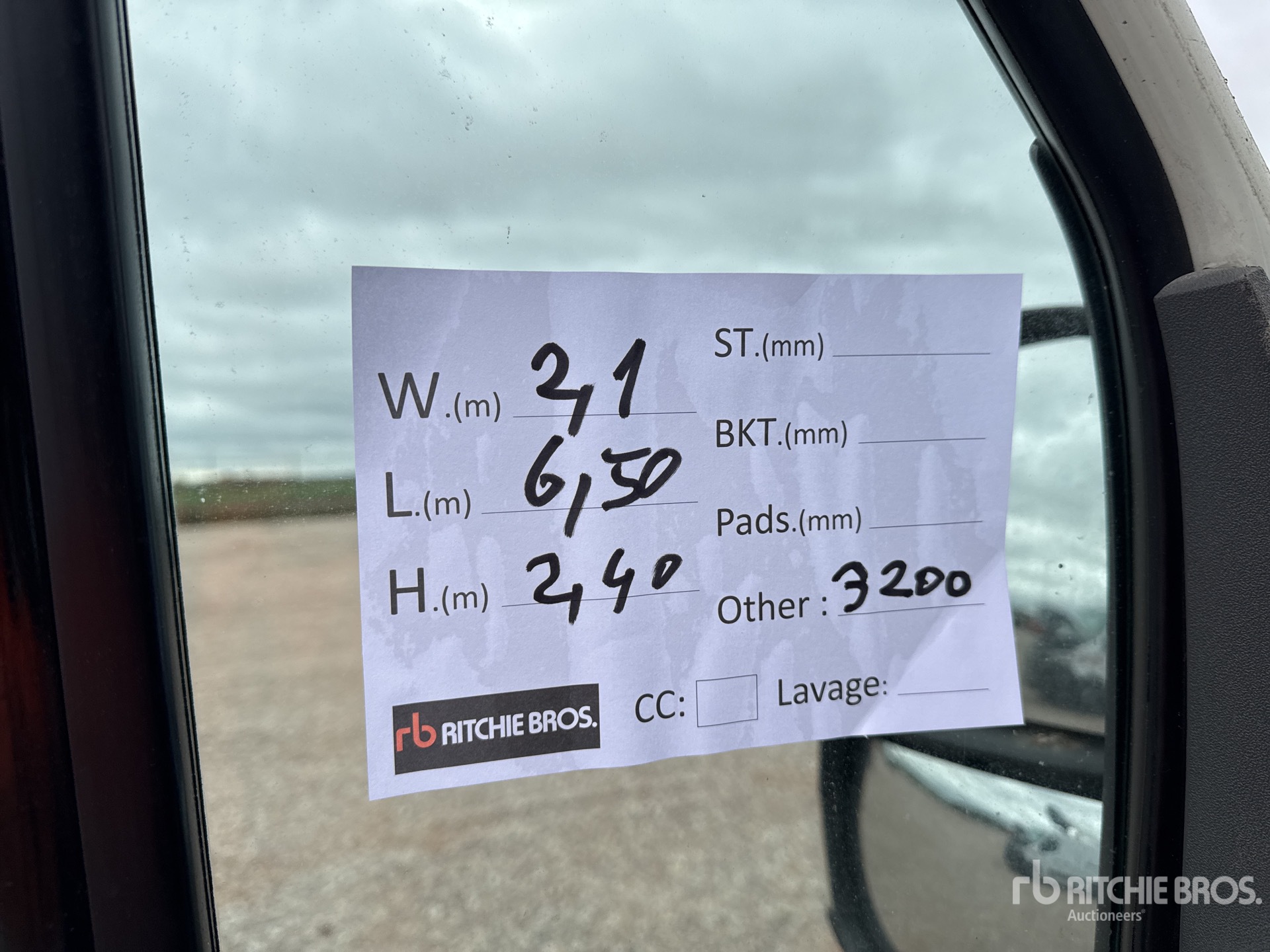 2011 Iveco 35C11