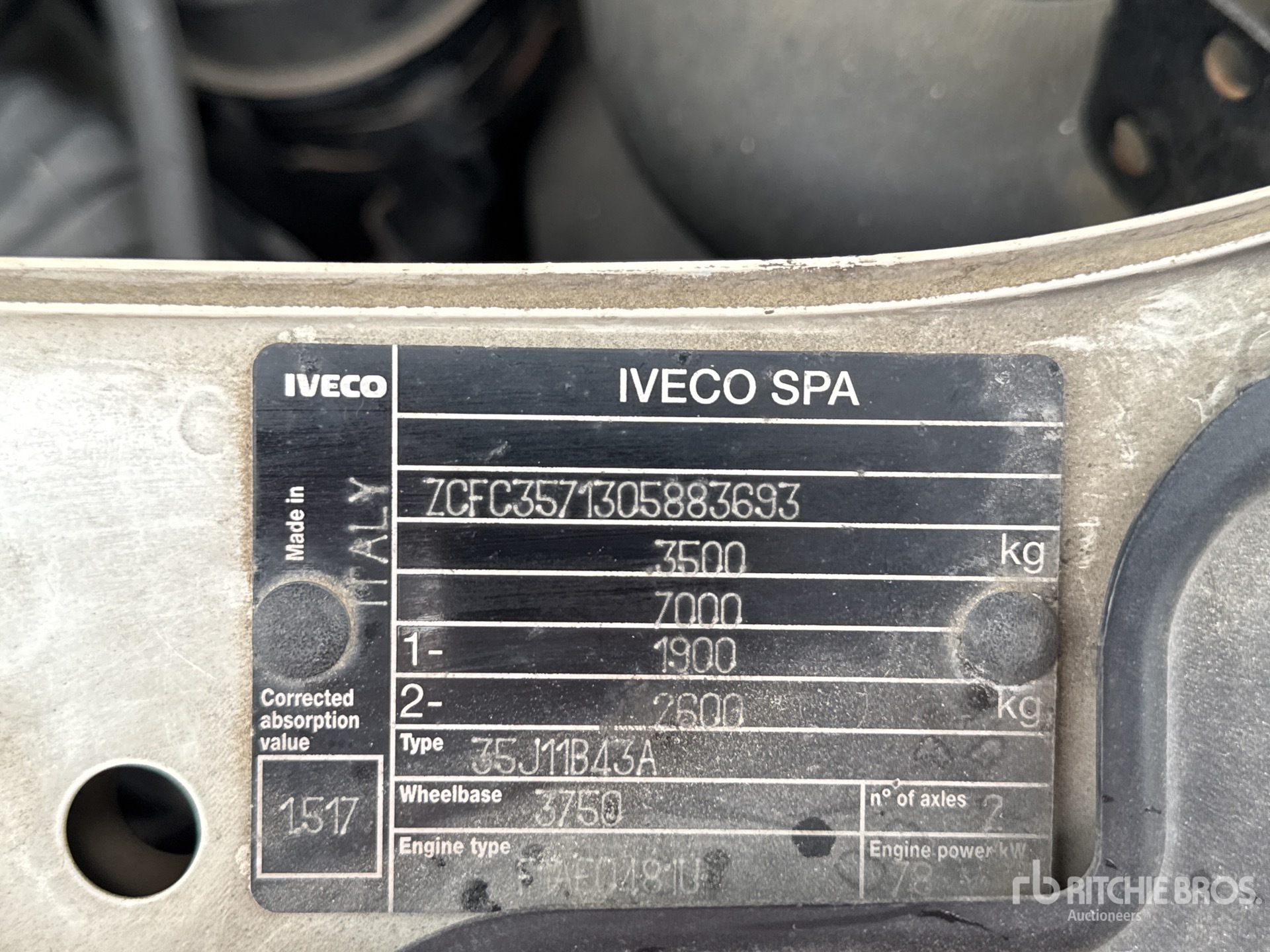 2011 Iveco 35C11