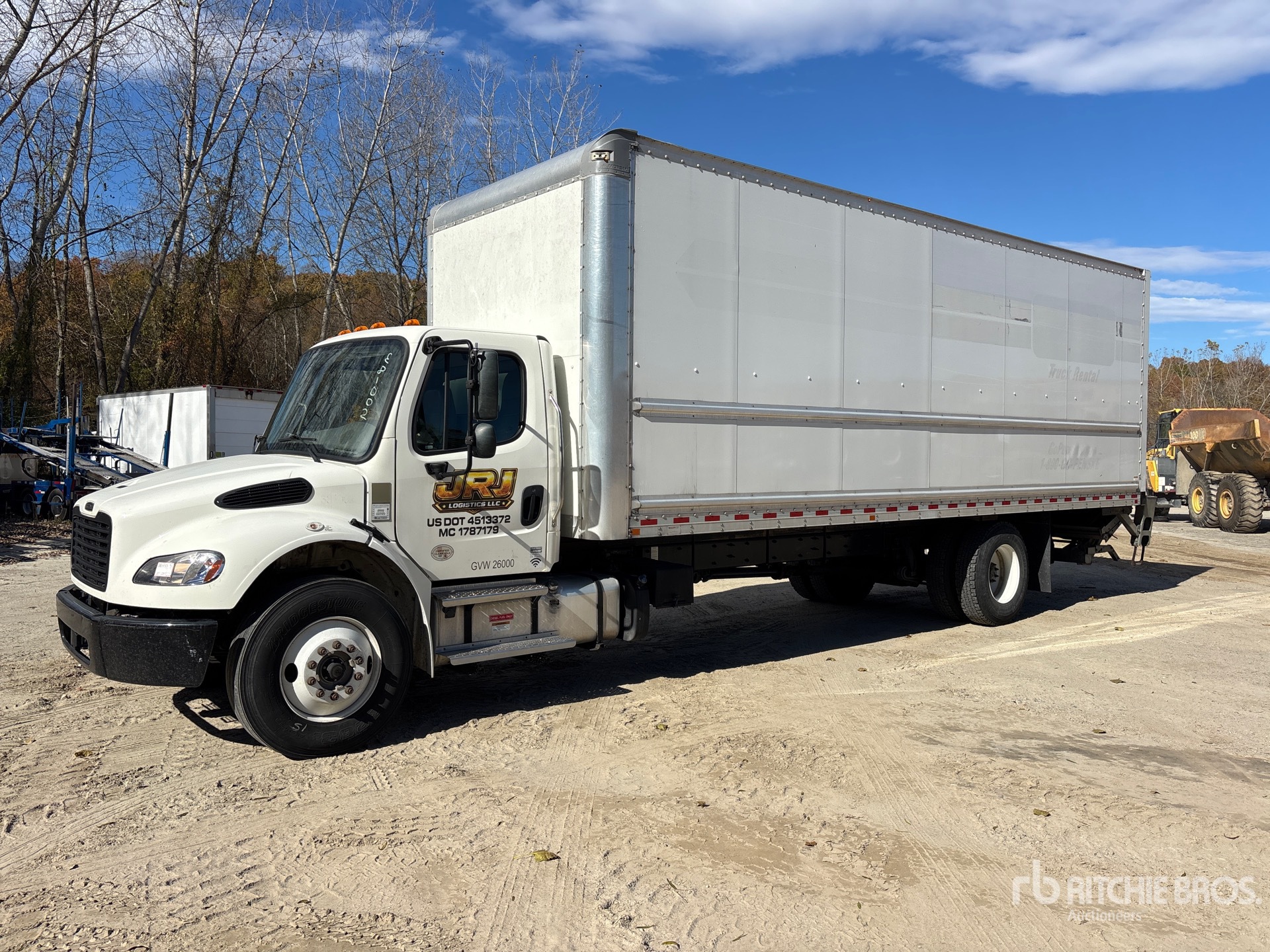 2021 Freightliner M2 106