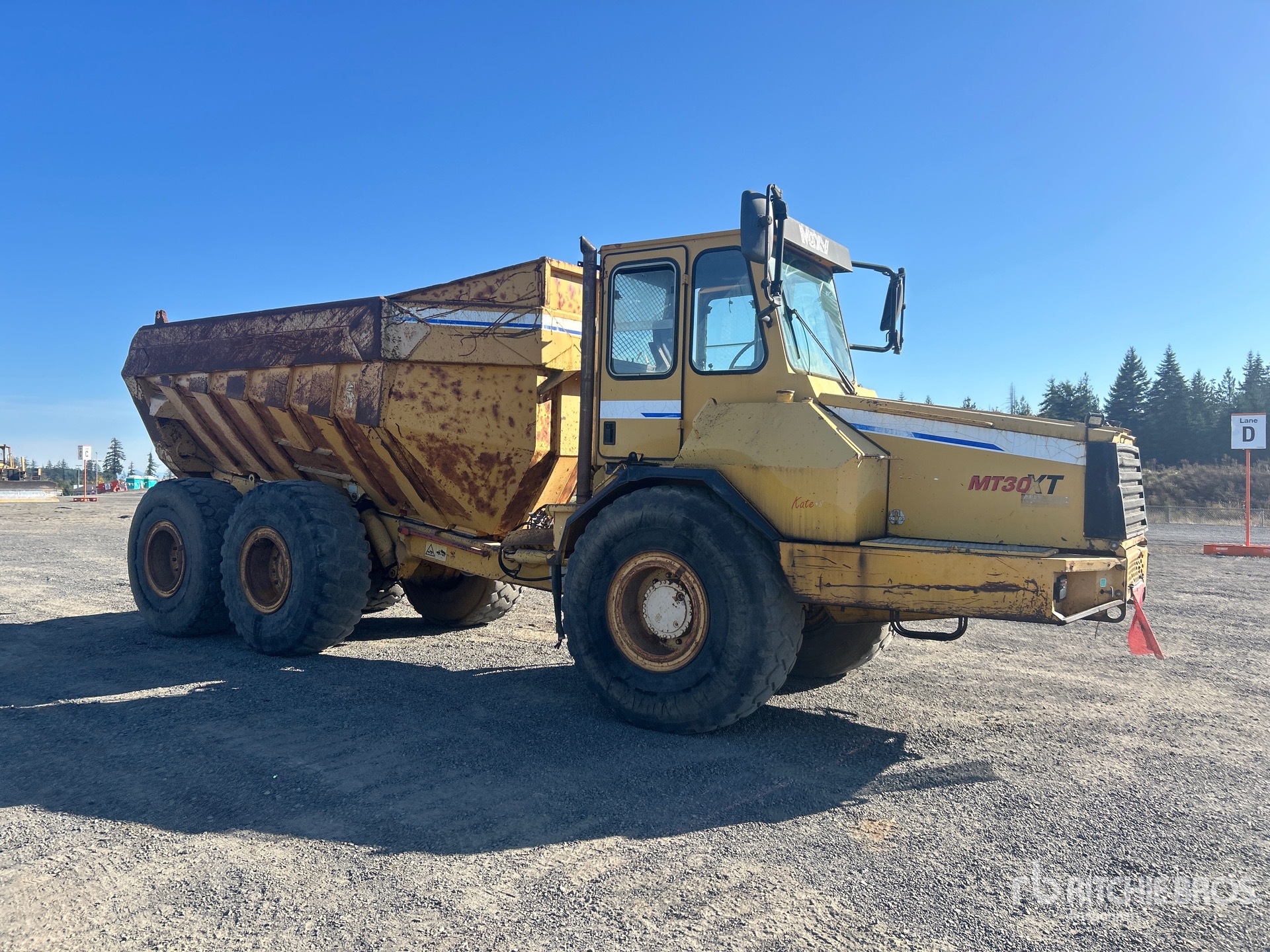 1997 Moxy MT30