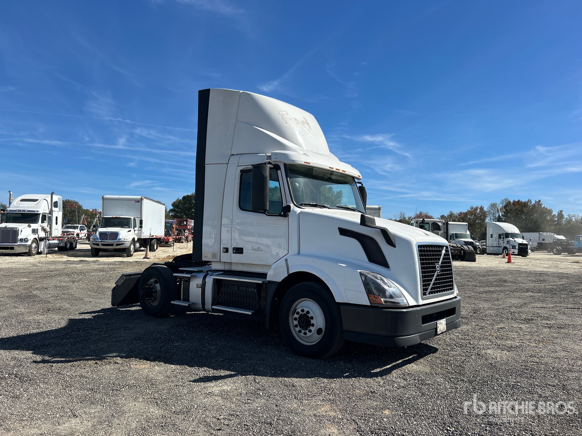 2017 Volvo VNL42T
