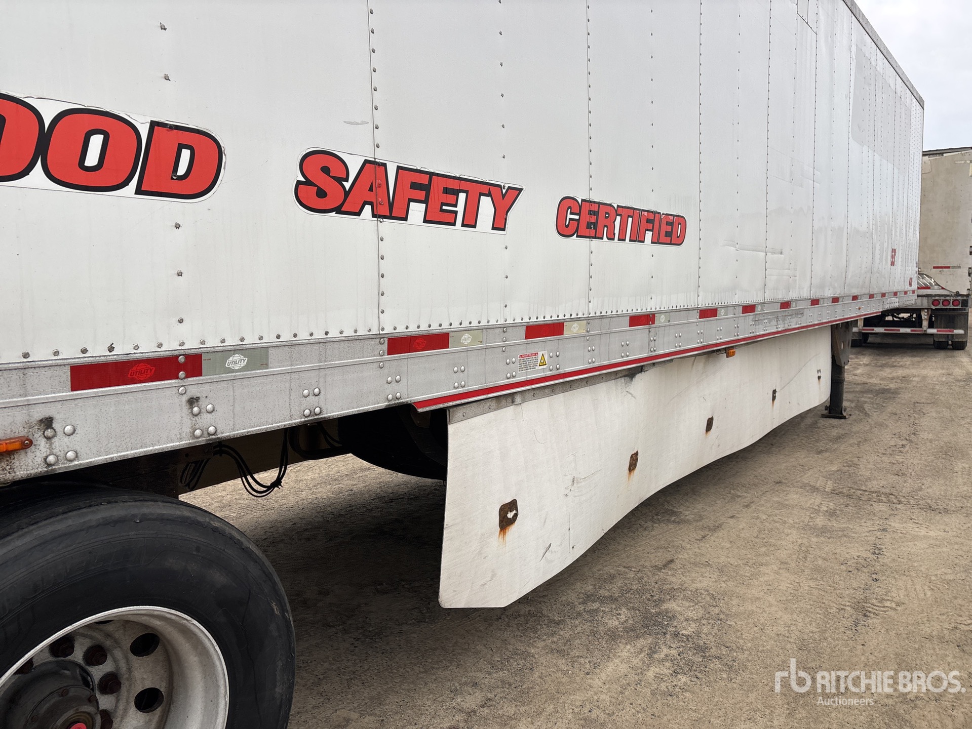 2013 Utility 3000R