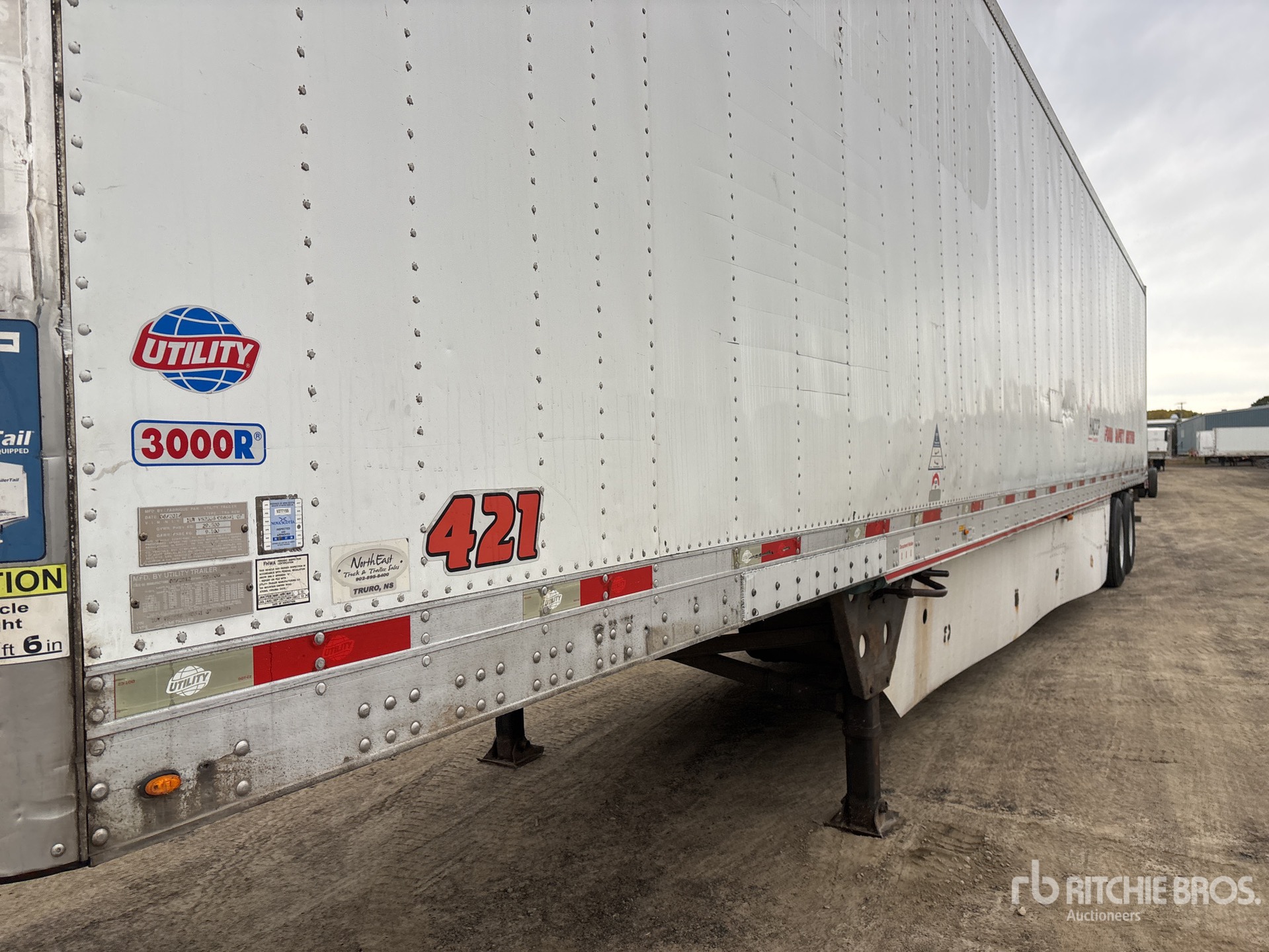 2013 Utility 3000R