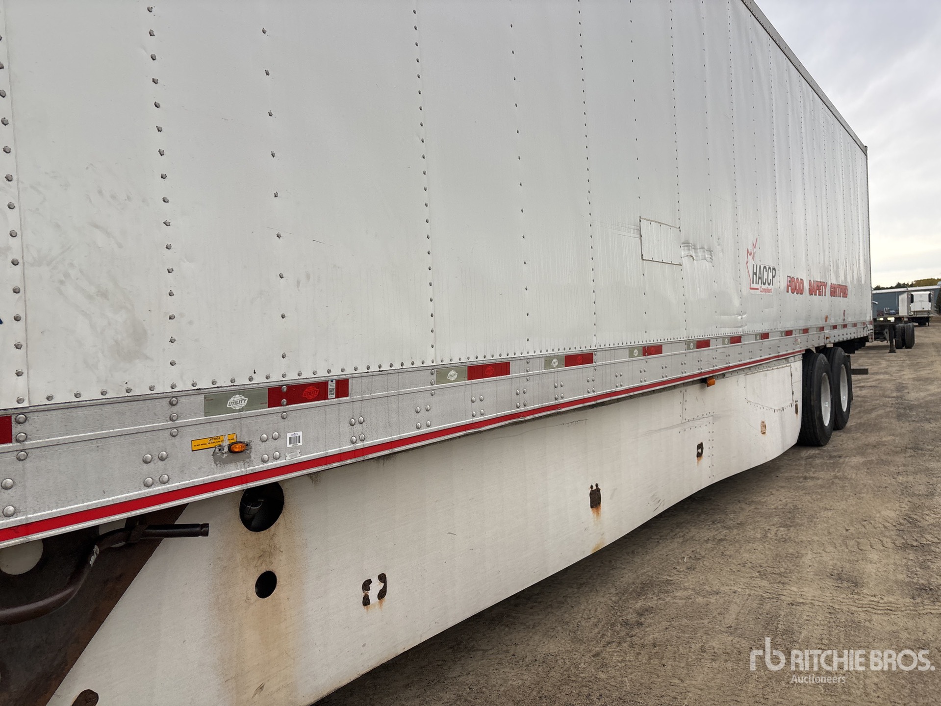 2013 Utility 3000R