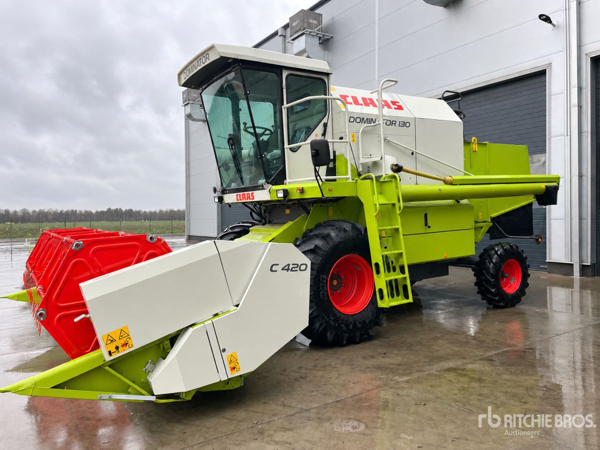 Photo of 2023 Claas DOMINATOR 130
