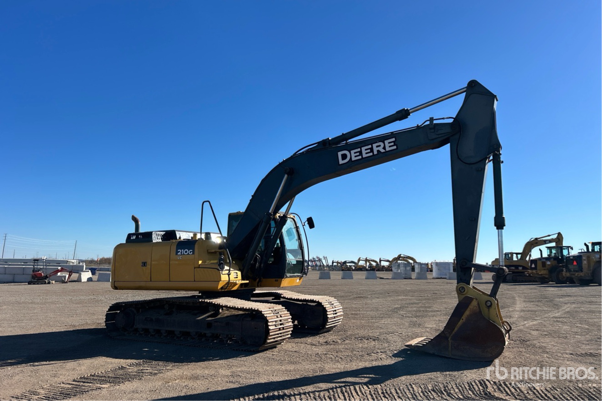 2012 John Deere 210G LC