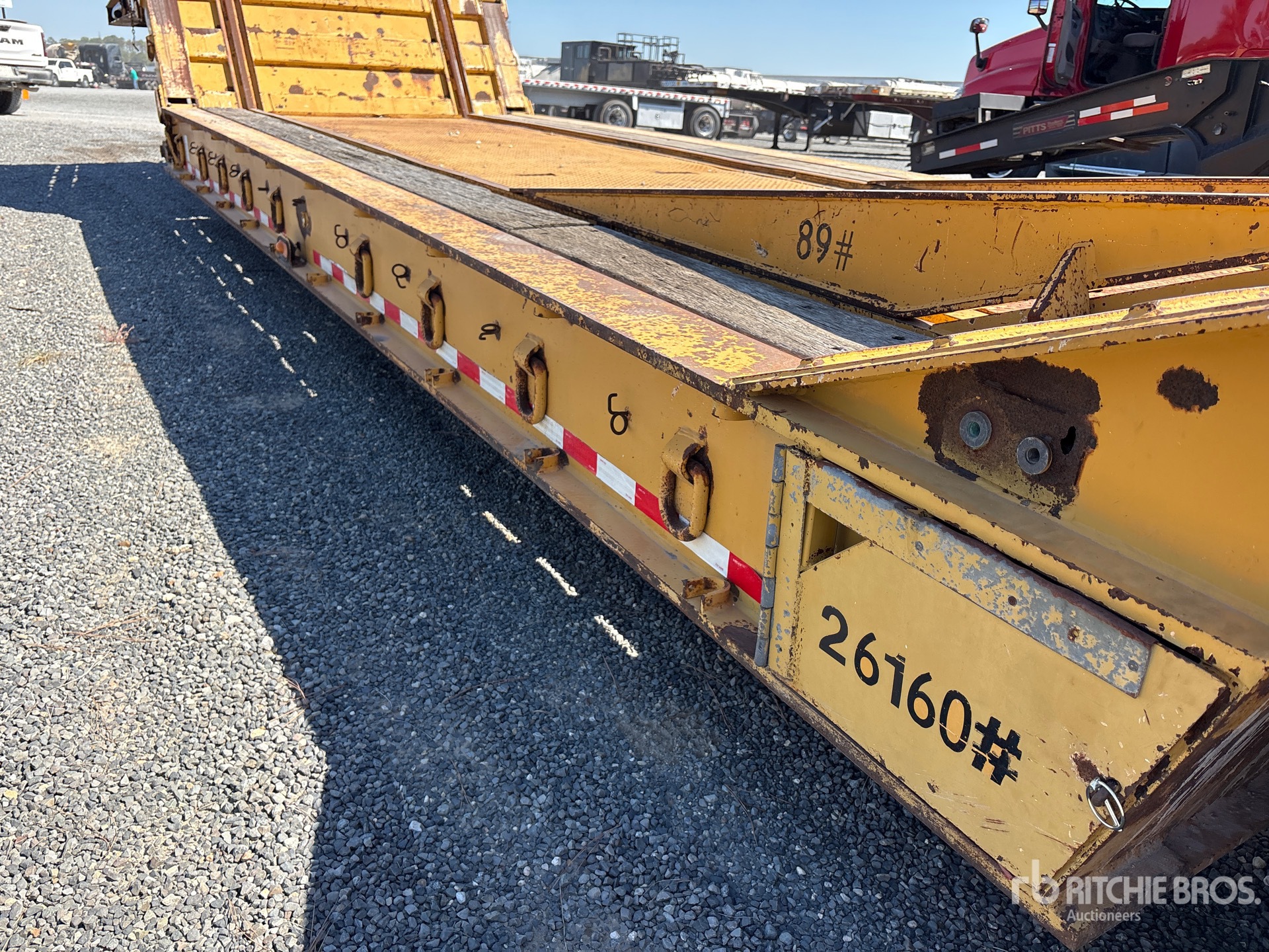 2009 Terex Load King 453/4DFPRCA