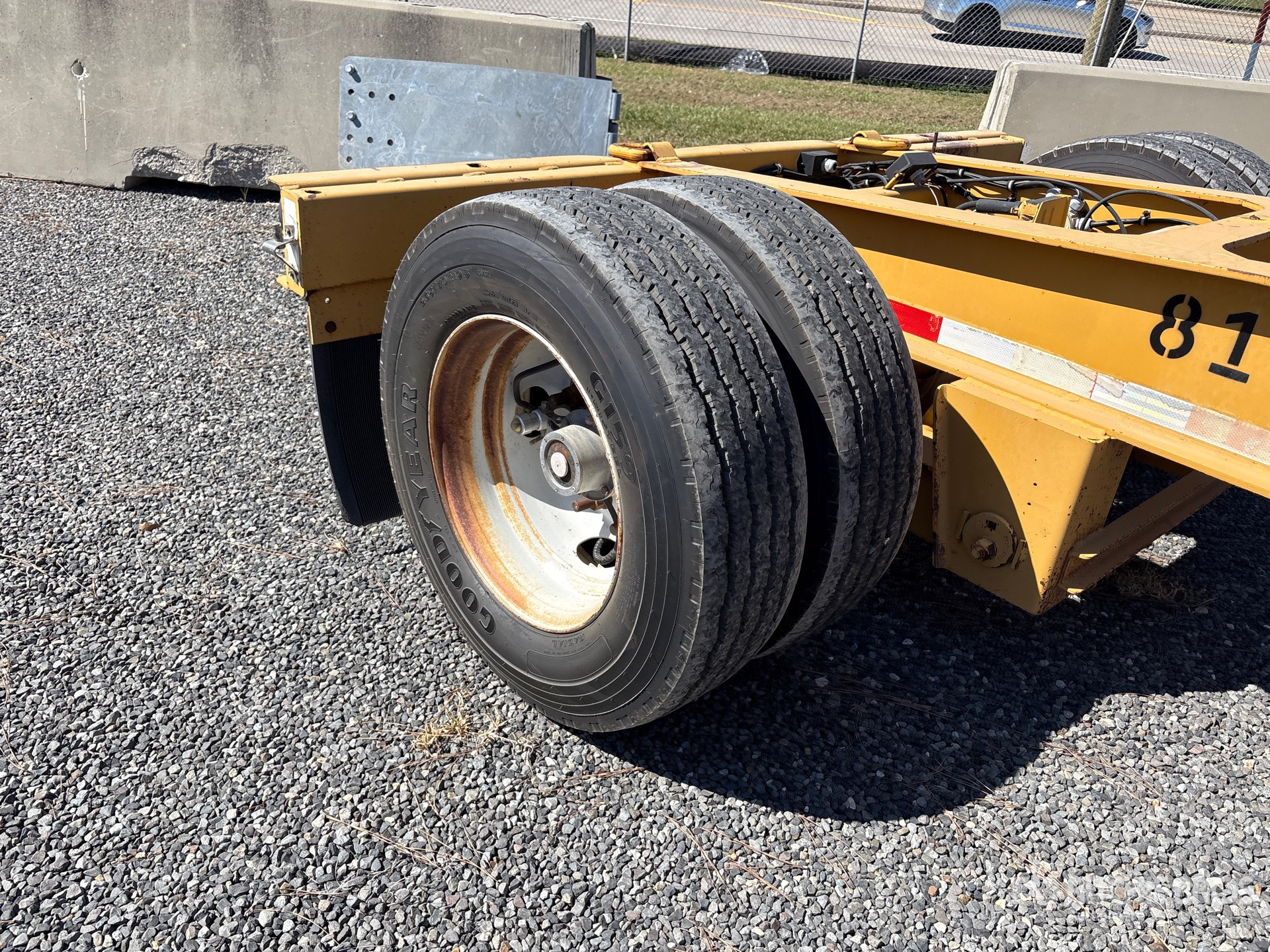 2009 Terex Load King 453/4DFPRCA